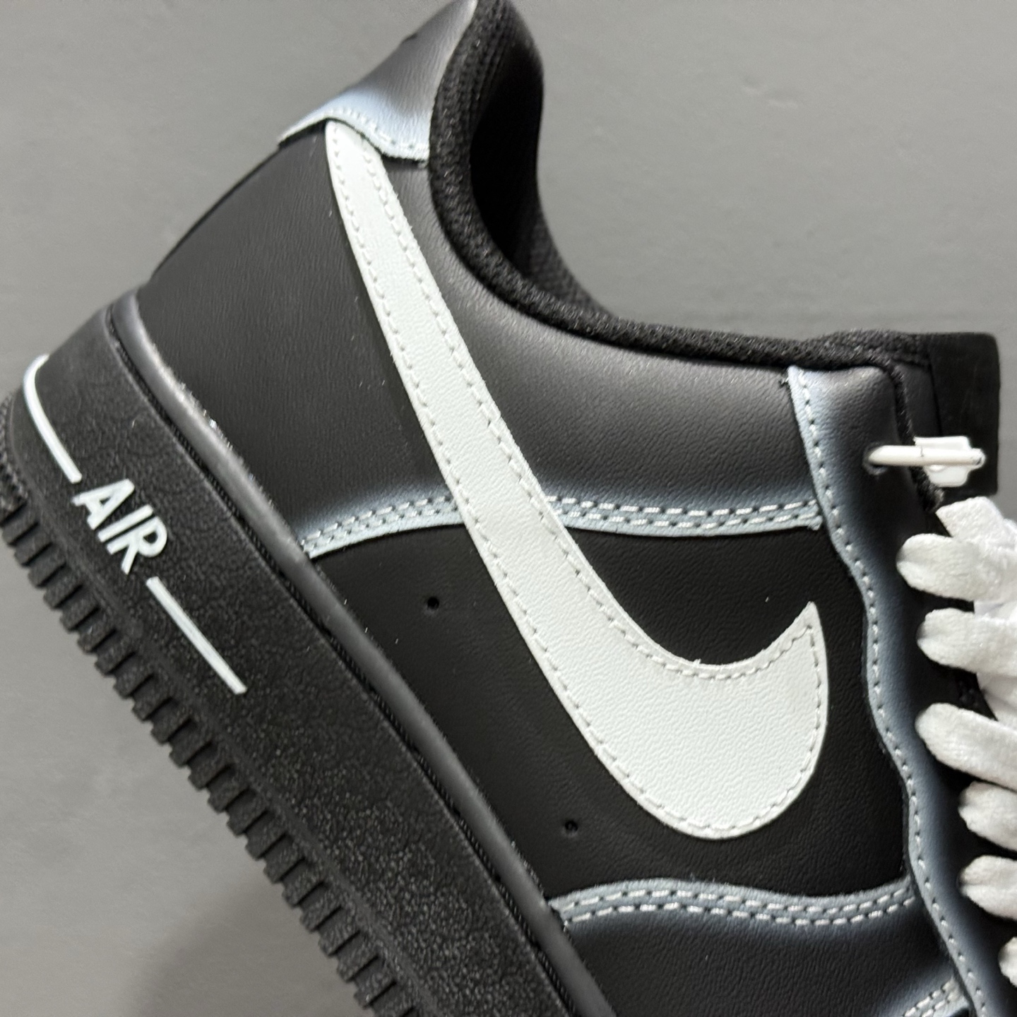 独家实拍Nike Air Force 1‘07 Low 暗夜幽灵 空军一号低帮休闲板鞋 DD8959-001