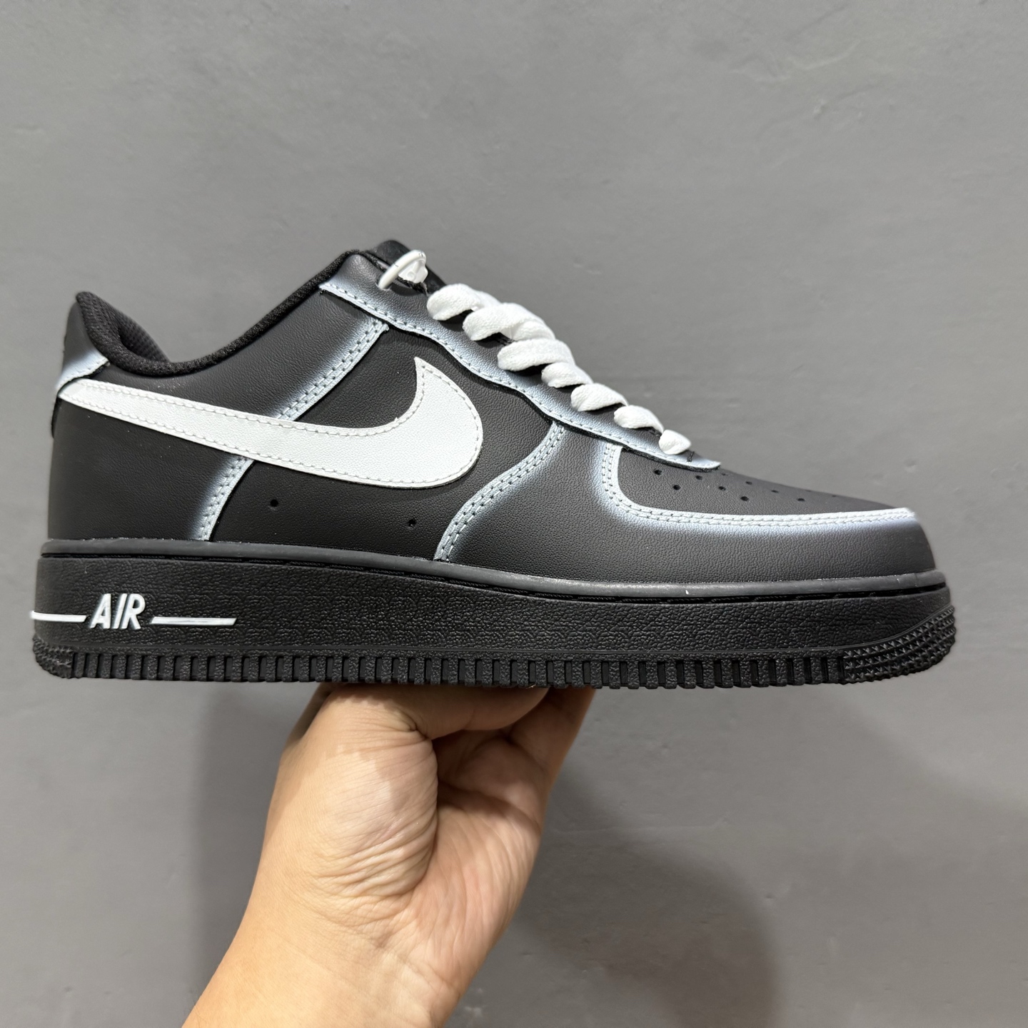 独家实拍Nike Air Force 1‘07 Low 暗夜幽灵 空军一号低帮休闲板鞋 DD8959-001