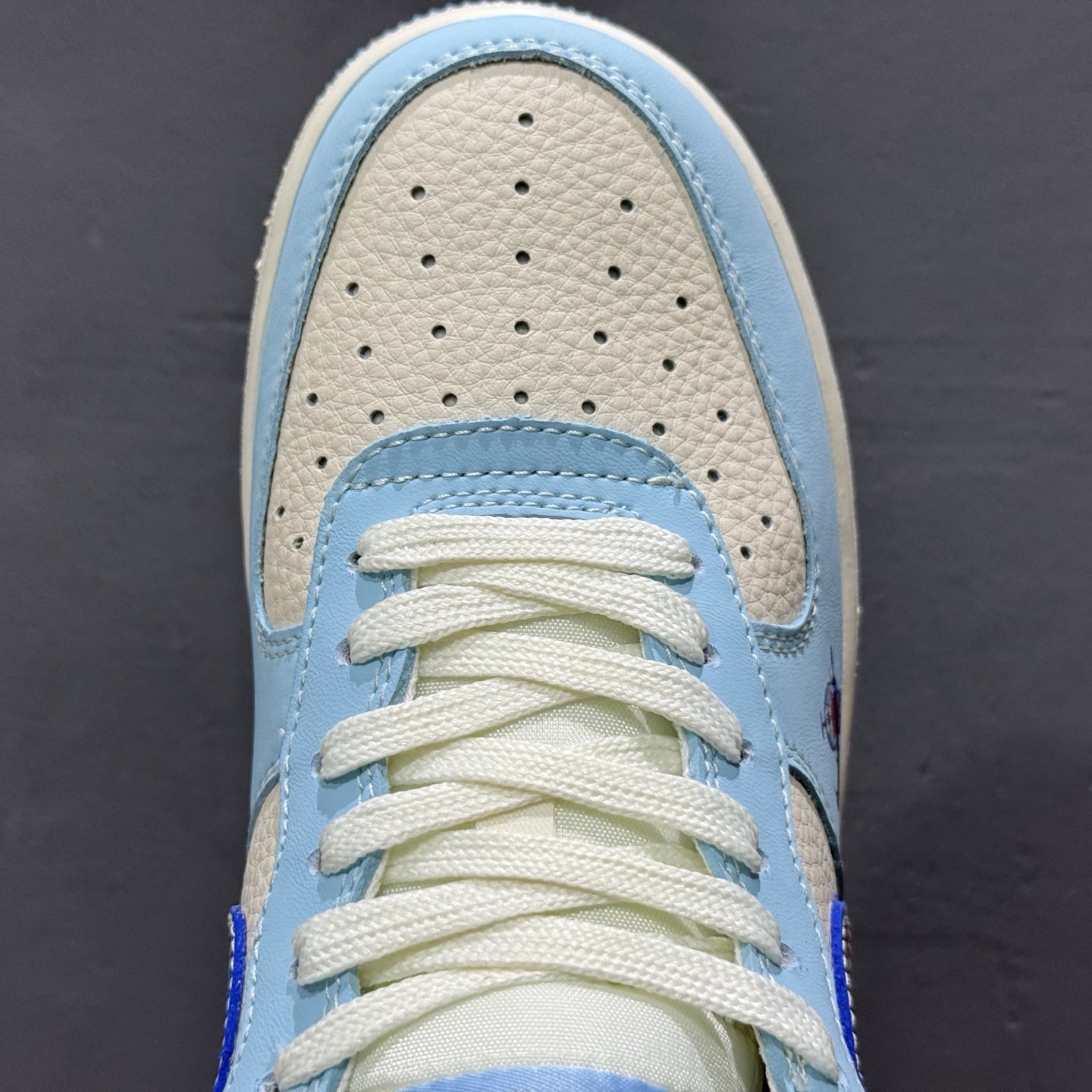 Nike Air Force 1'07 Low 叮当猫 空军一号低帮休闲板鞋 DF0188-059