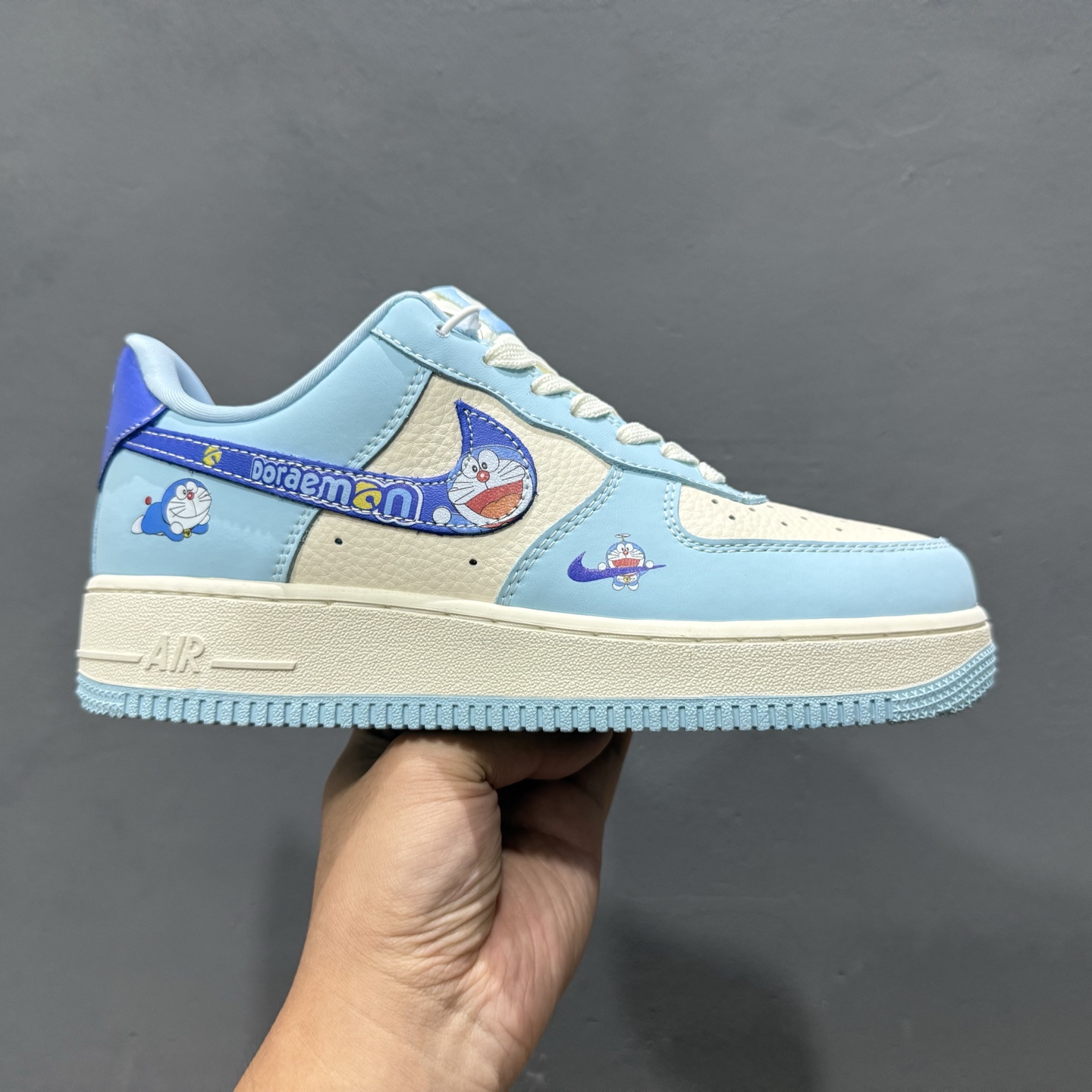 Nike Air Force 1’07 Low 叮当猫 空军一号低帮休闲板鞋 DF0188-059