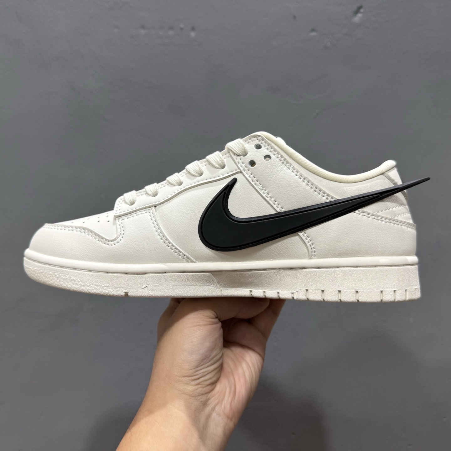 XC版 Nike SB Dunk Low x AMBUSH x BAPE 米白黑大钩 XX2025-998