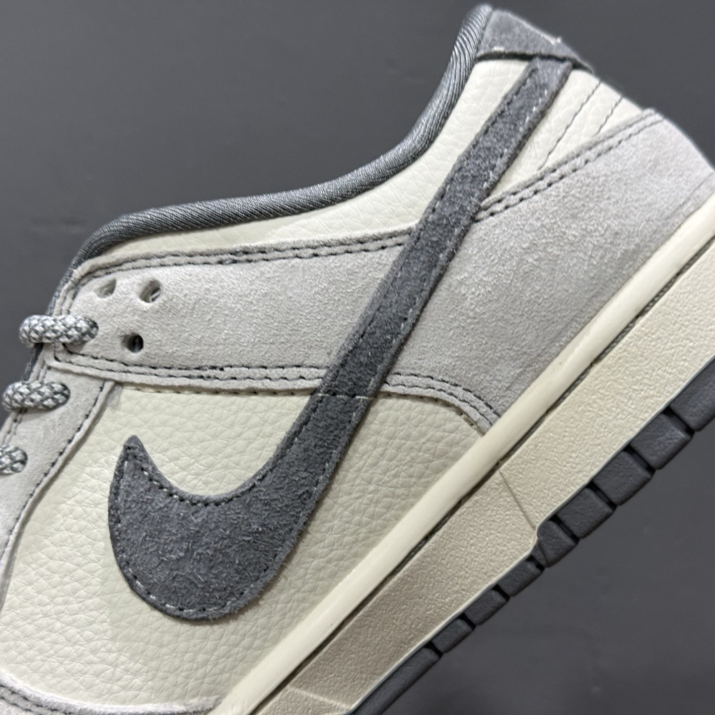 280 独家实拍Nike SB Dunk Low 斯图西系列 贴布灰勾 周年高端定制 低帮休闲板鞋 YX5066-296