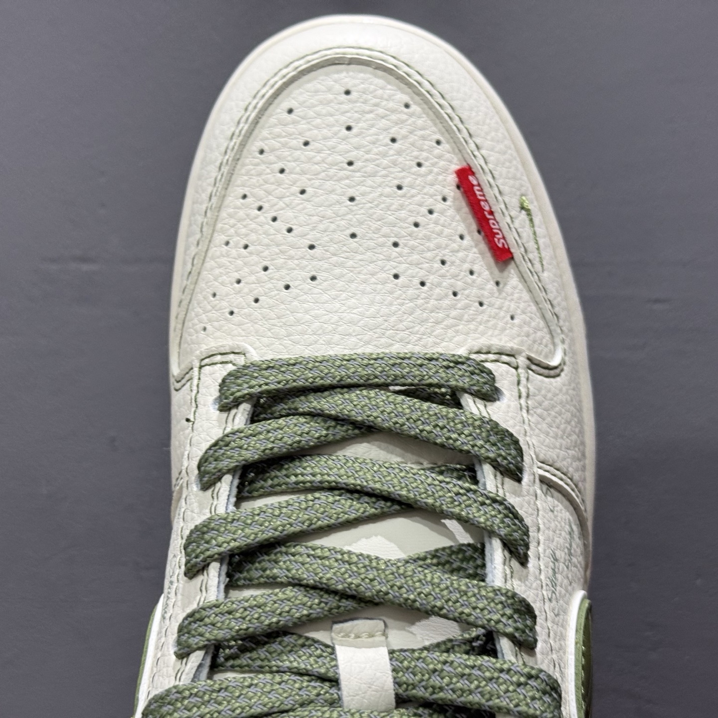 独家实拍Nike SB Dunk Low 斯图西联名 米绿双拼 周年高端定制 低帮休闲板鞋 XS6089-533