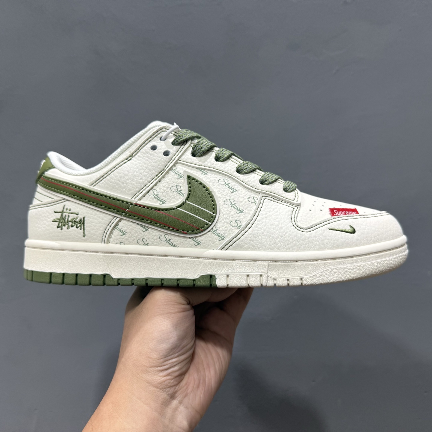 独家实拍Nike SB Dunk Low 斯图西联名 米绿双拼 周年高端定制 低帮休闲板鞋 XS6089-533