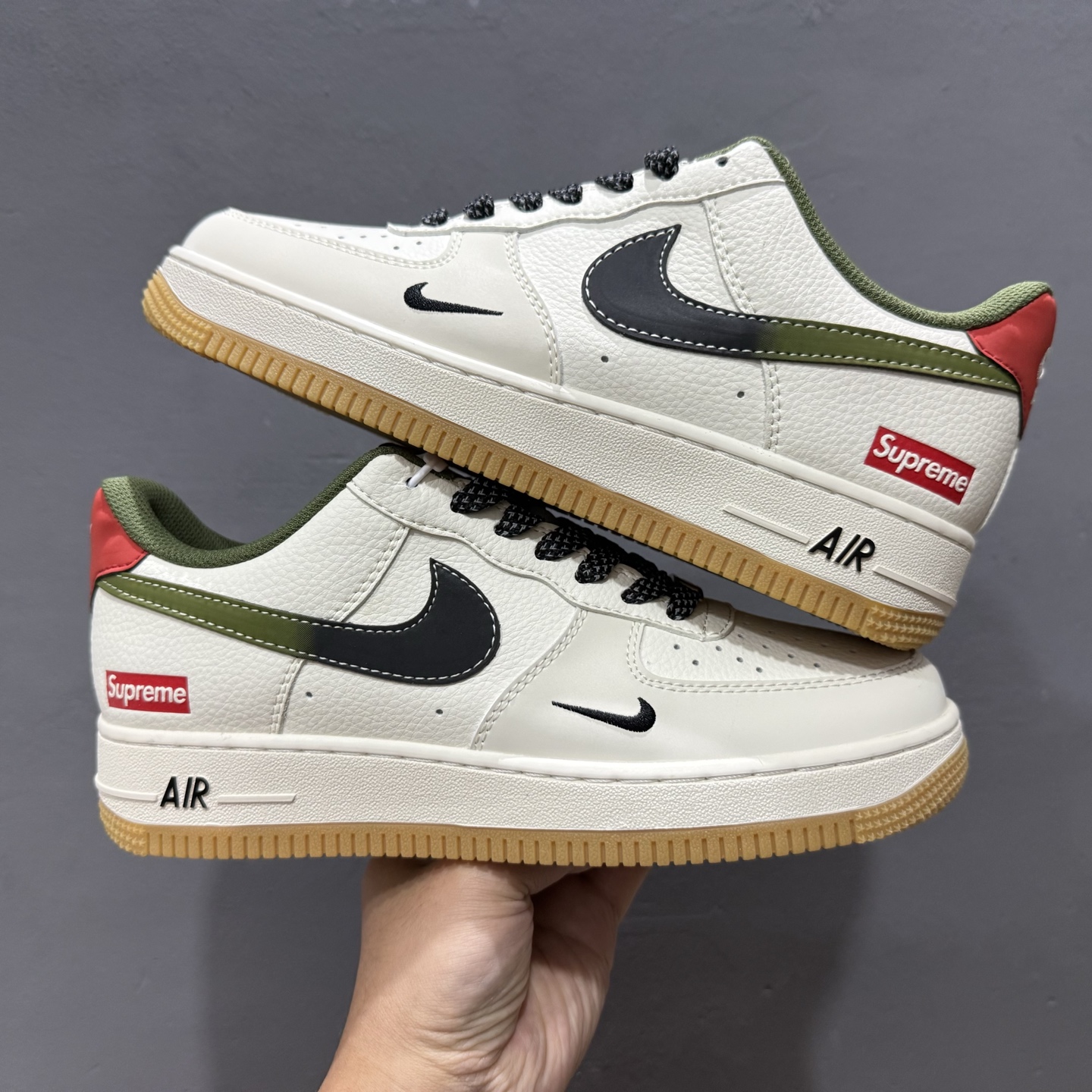 Nike Air Force 1'07 Low Supreme联名 渐变生胶 空军一号低帮休闲板鞋 XS1958-567