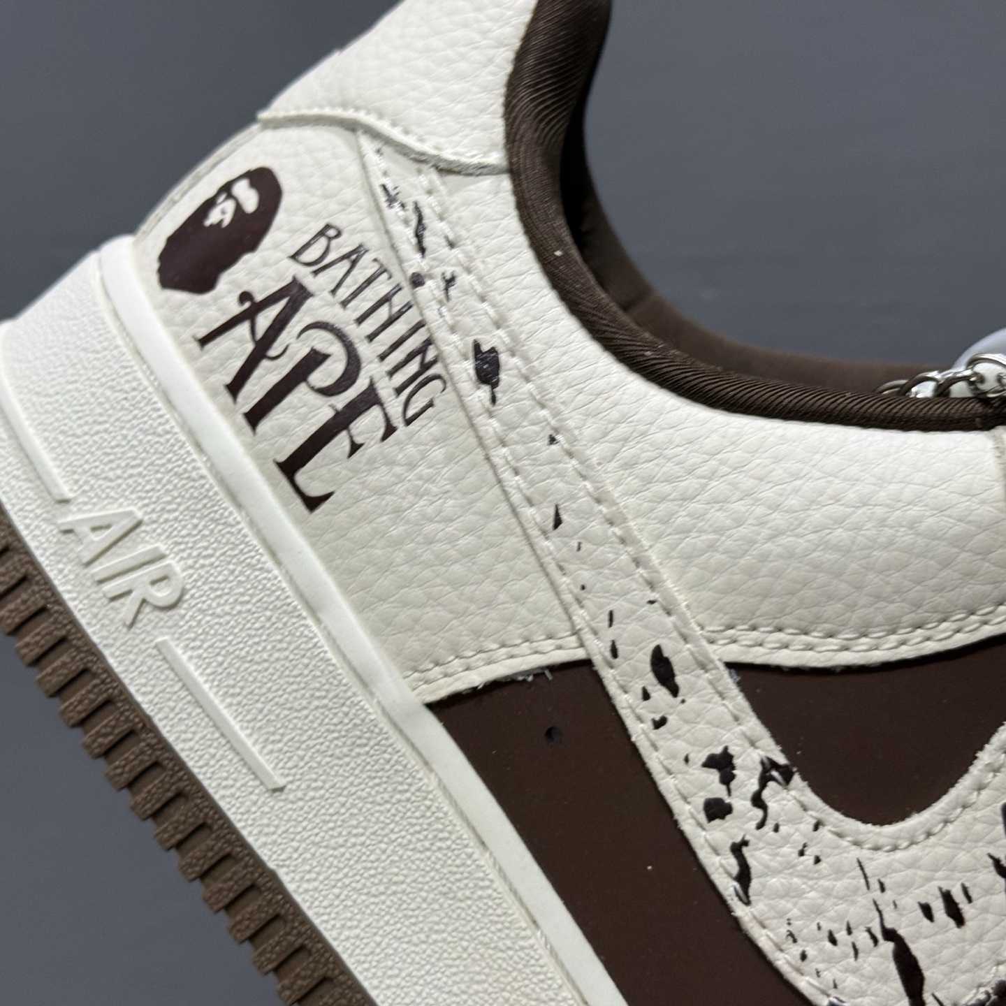 Nike Air Force 1'07 Low Bape联名 米棕涂鸦勾 空军一号低帮休闲板鞋 DF0188-061