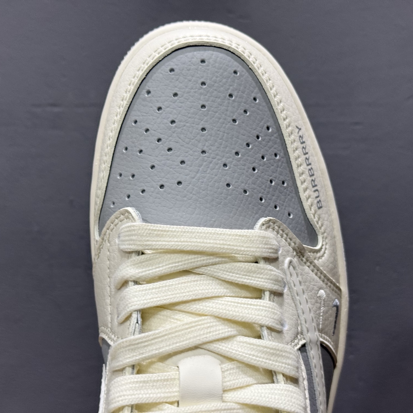 Nike Air Jordan 1 Low 定制-巴宝莉联名 低帮复古文化板鞋 BB6588-315