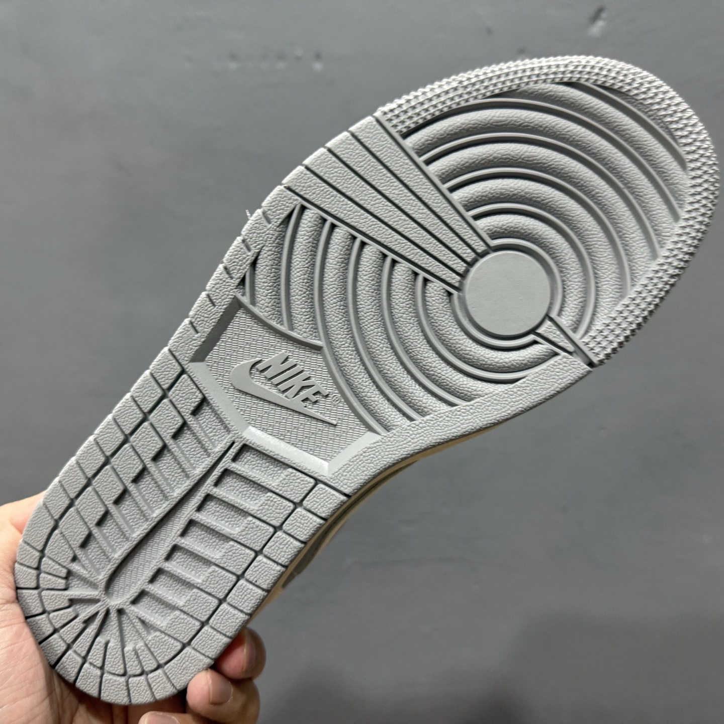 Nike Air Jordan 1 Low 定制-巴宝莉联名 低帮复古文化板鞋 BB6588-315