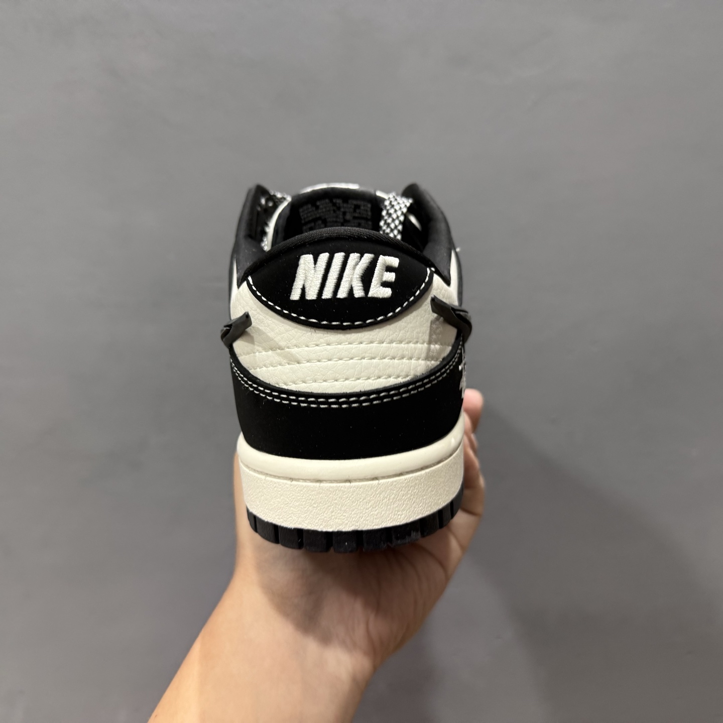 Travis Scott x Fragment Design × Air Jordan 1 Low SP AJ1 迪 奥联名 秧色米白 低帮文化休闲板鞋 XX2025-358