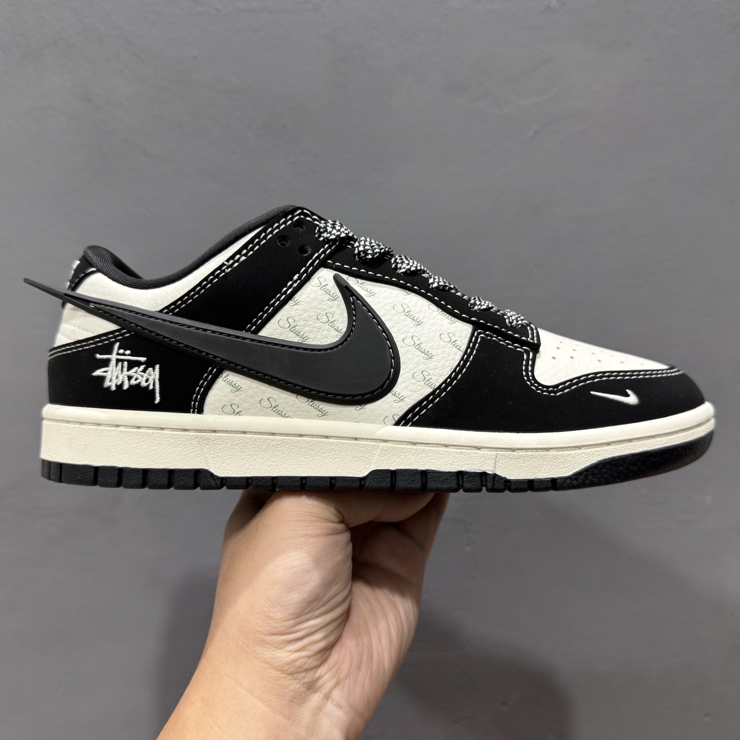 Travis Scott x Fragment Design × Air Jordan 1 Low SP AJ1 迪 奥联名 秧色米白 低帮文化休闲板鞋 XX2025-358
