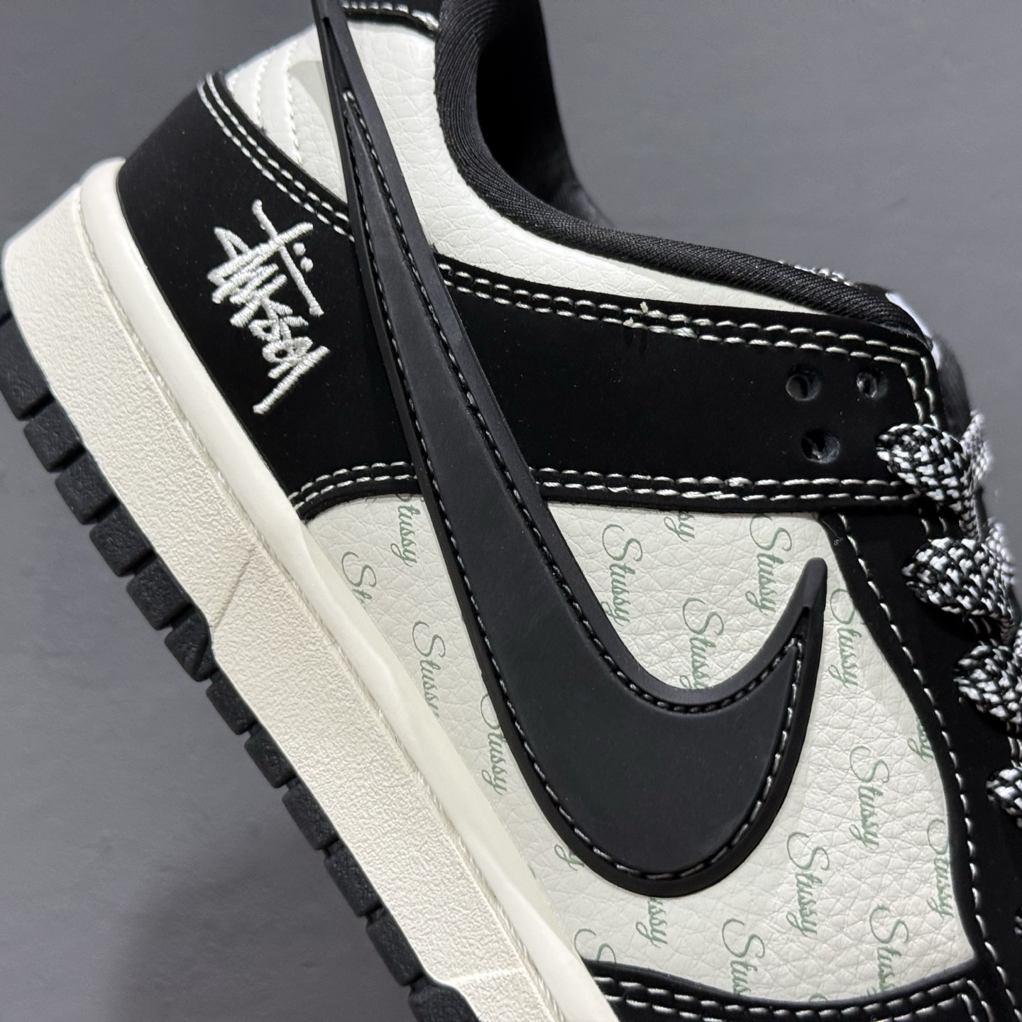 Travis Scott x Fragment Design × Air Jordan 1 Low SP AJ1 迪 奥联名 秧色米白 低帮文化休闲板鞋 XX2025-358