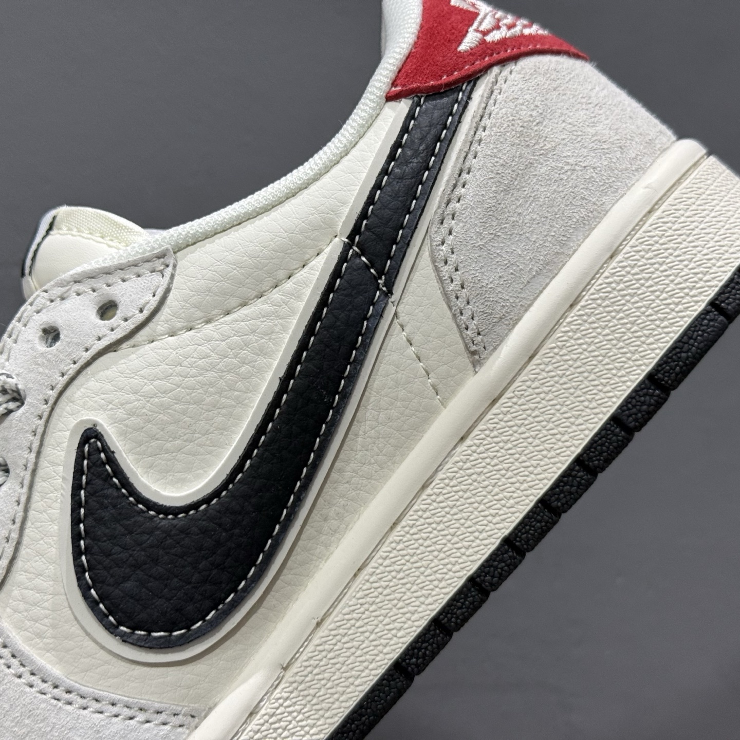 280 XC版 Travis Scott x Fragment Design x Air Jordan 1 Low SP AJ1 北面联名 双拼黑勾 低帮文化休闲板鞋 YX5066-308