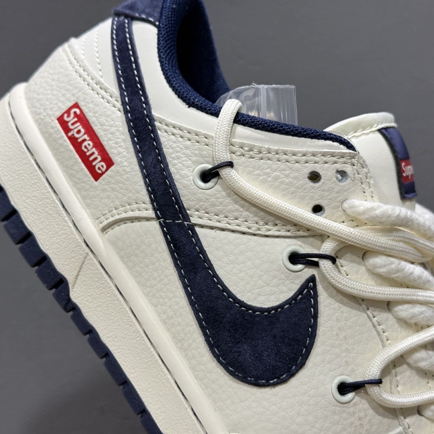 300 XC版 Nike SB Dunk Low Sup系列 绑带米白藏蓝勾 周年高端定制 低帮休闲板鞋 YX5066-279