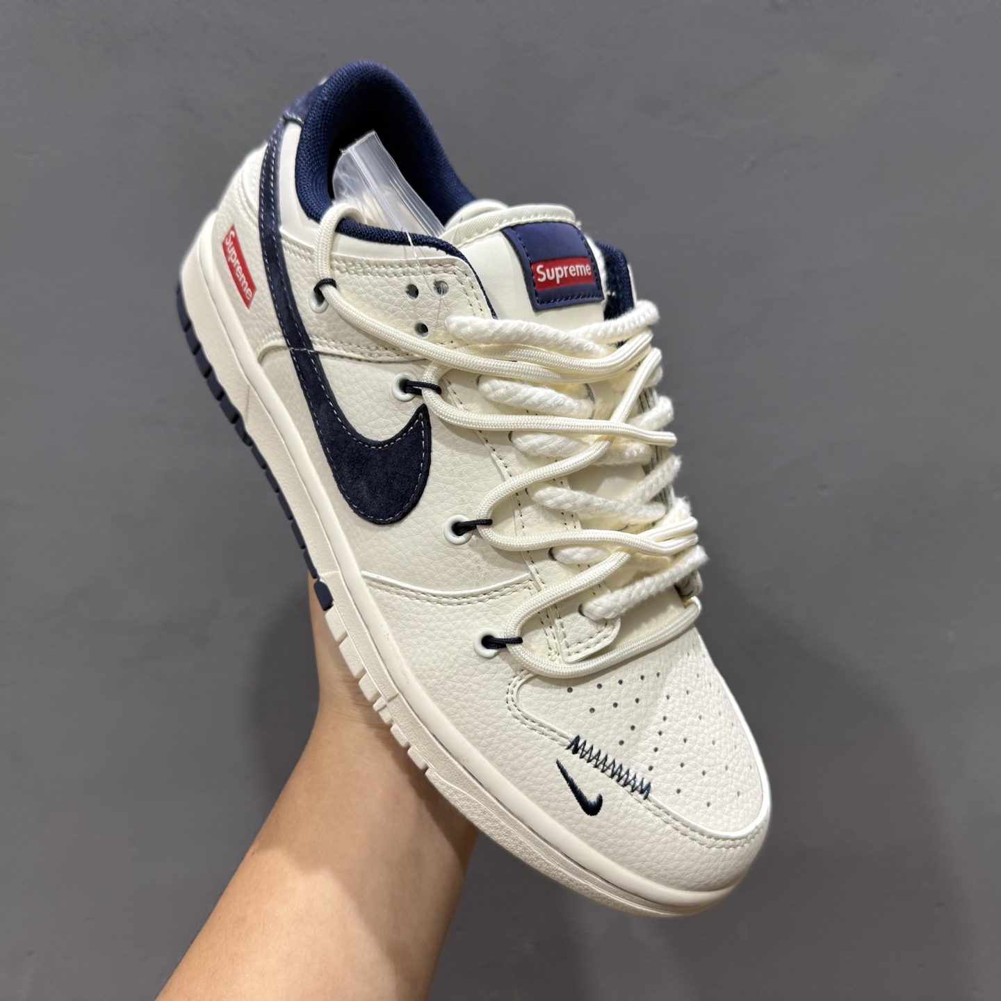 300 XC版 Nike SB Dunk Low Sup系列 绑带米白藏蓝勾 周年高端定制 低帮休闲板鞋 YX5066-279
