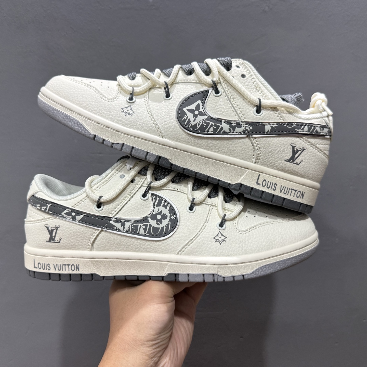 XC版 Nike SB Dunk Low LV系列 绑带涂鸦灰勾 低帮休闲板鞋 DM6868-082