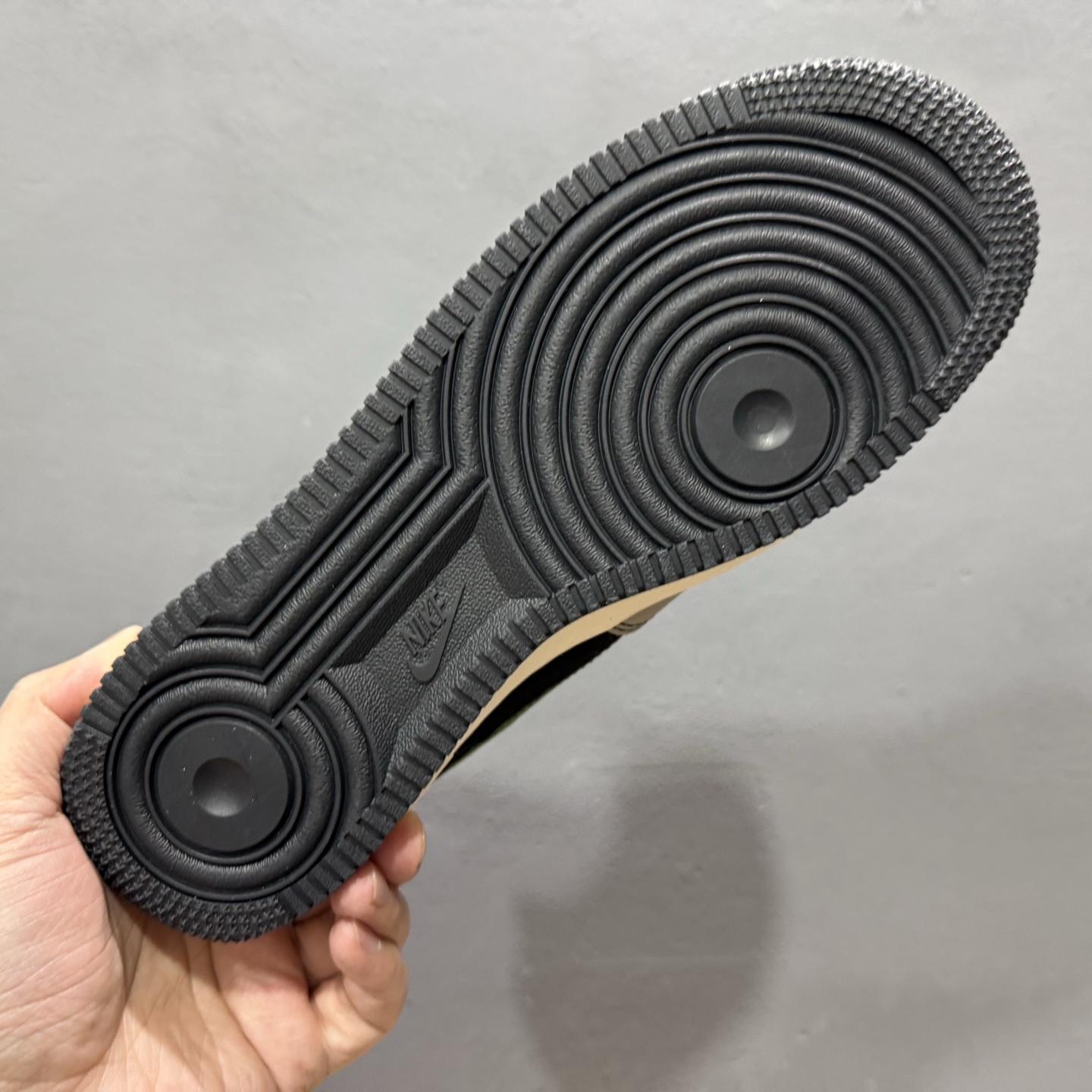 260 独家实拍Nike Air Force 1‘07 Low 克罗心联名 黑绿勾 空军一号低帮休闲板鞋 KK1988-074