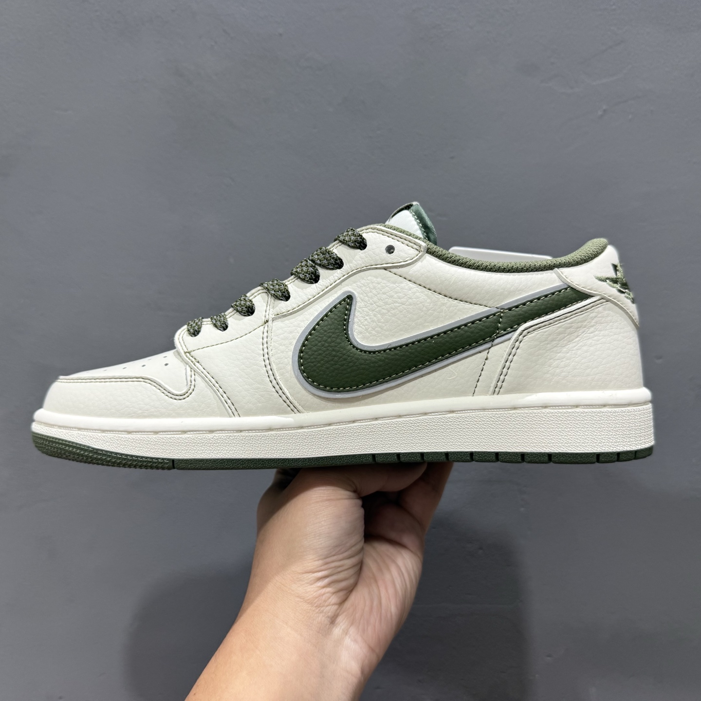 Supreme x Air Jordan 1 Low 白绿 DH0223-333