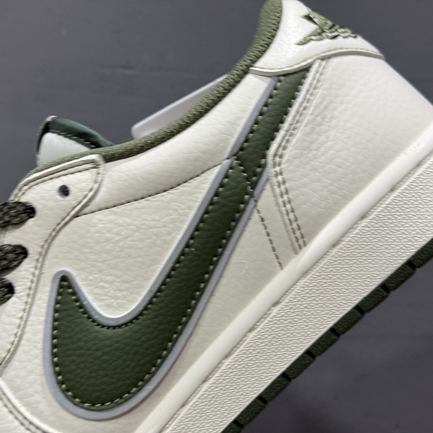 Supreme x Air Jordan 1 Low 白绿 DH0223-333