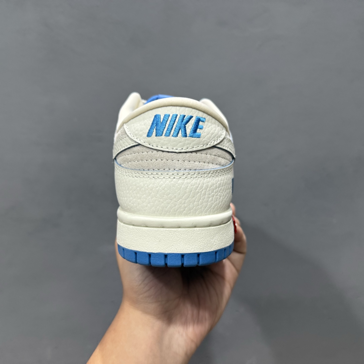 独家实拍Nike SB Dunk Low 联名三勾 奶白蓝底配色 周年高端定制 低帮休闲板鞋 SC9207-411