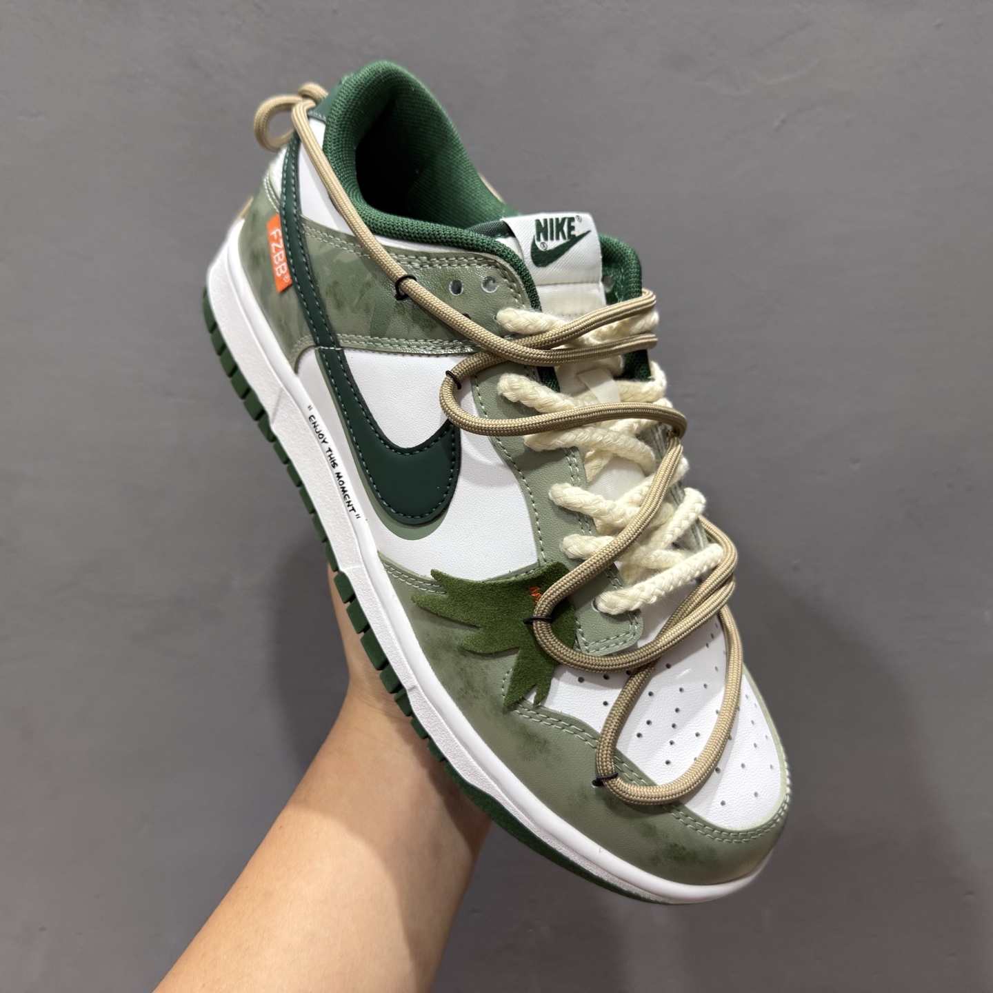 Nike Dunk Low 青竹林 绿白 此款设计灵感源于蝴蝶青竹林 DD1391-101