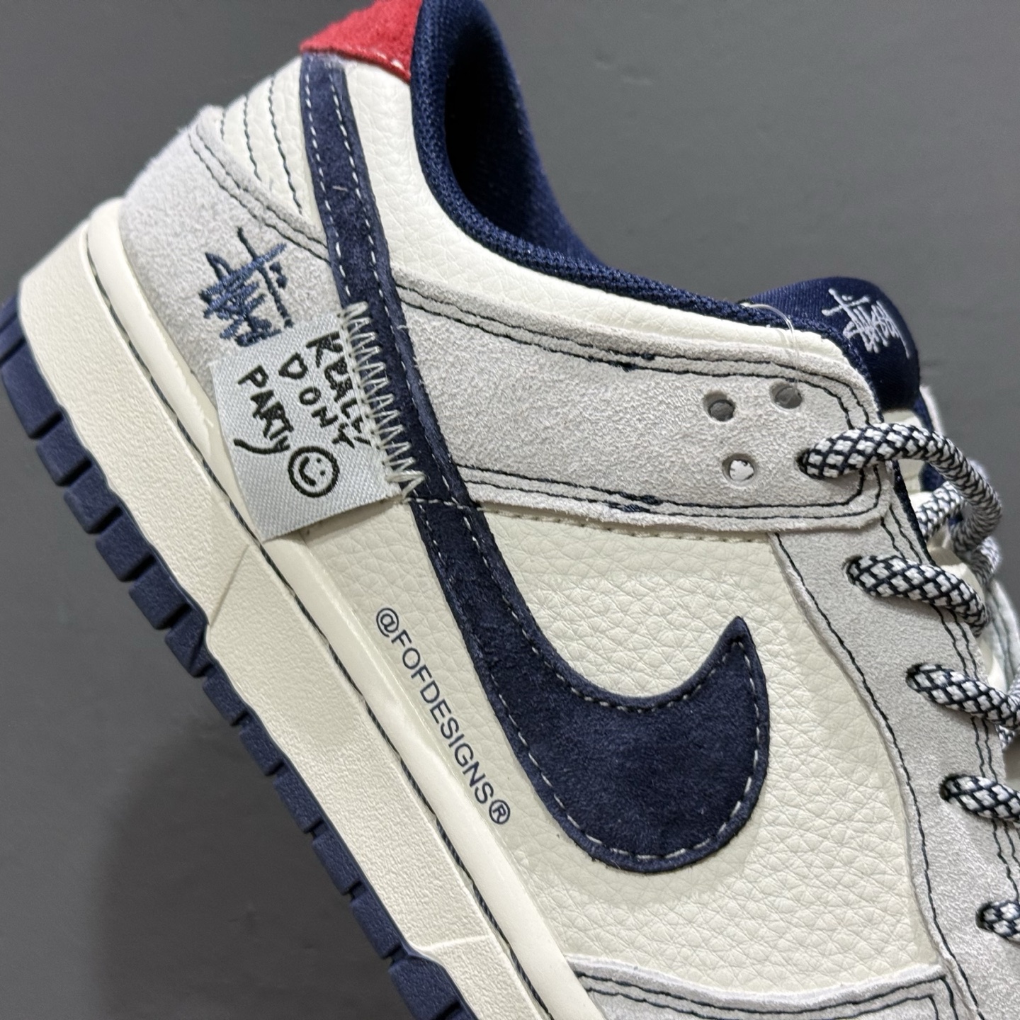 独家实拍Nike SB Dunk Low 斯图西系列 贴布藏蓝勾 周年高端定制 低帮休闲板鞋 YX5066-297