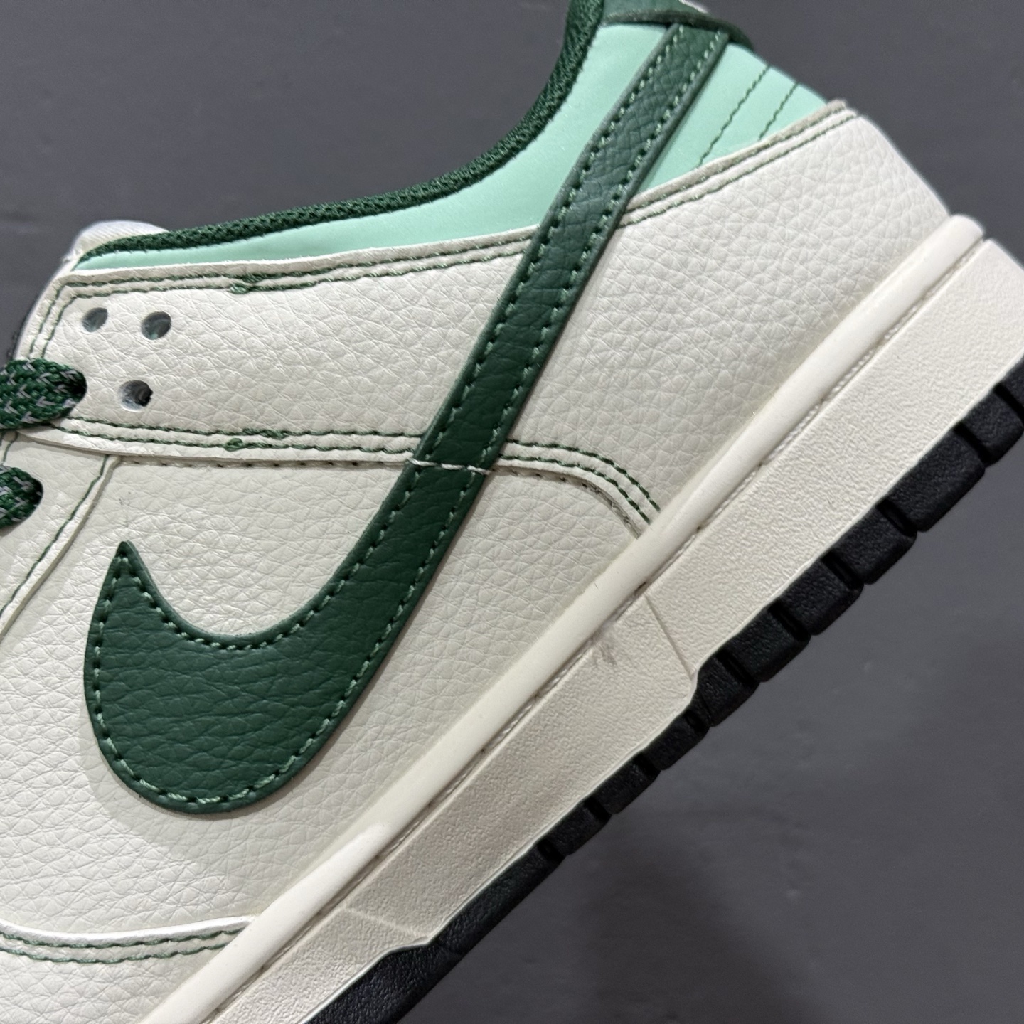 独家实拍Nike SB Dunk Low Sup系列 米白绿勾 空军一号低帮休闲板鞋 FC1688-222