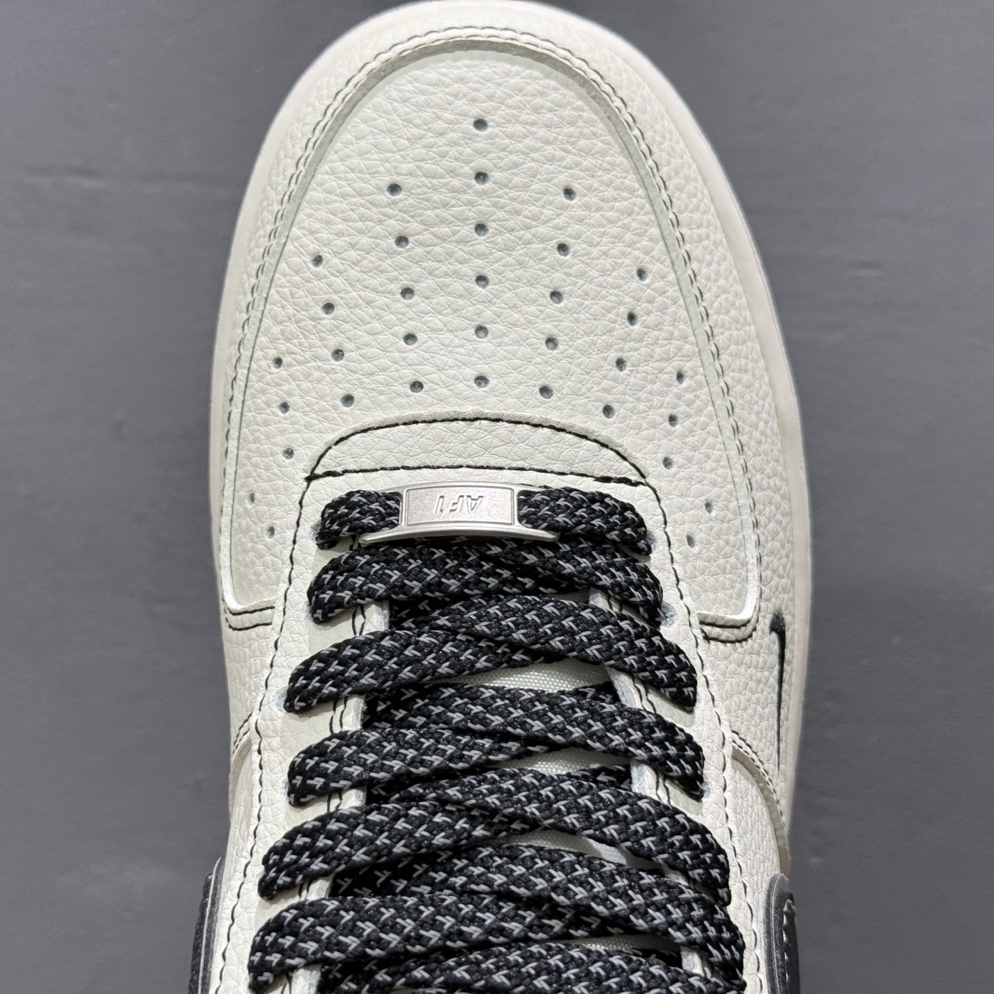 Nike Air Force 1'07 斯图西 联名 米白黑 HH7518-059
