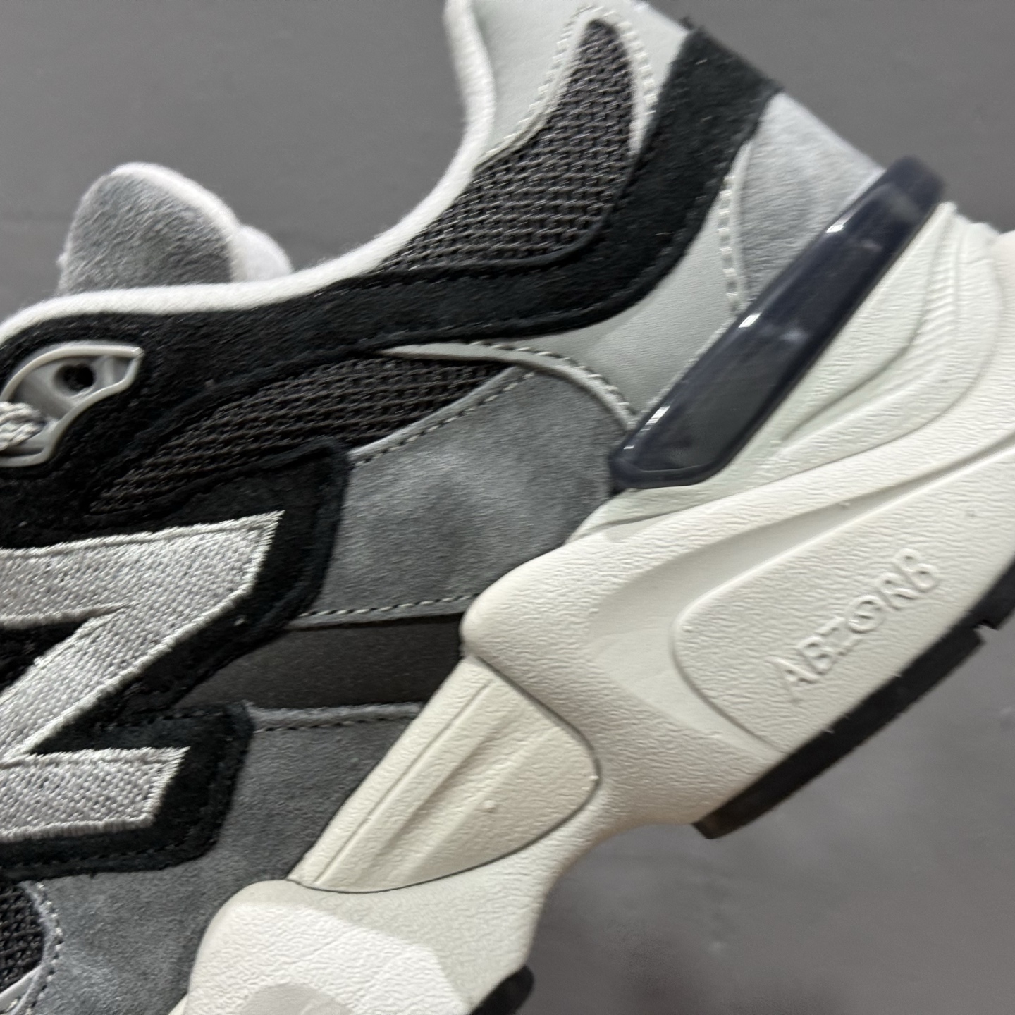 大厂出品 New Balance NB 9060 黑灰色 U9060JBD