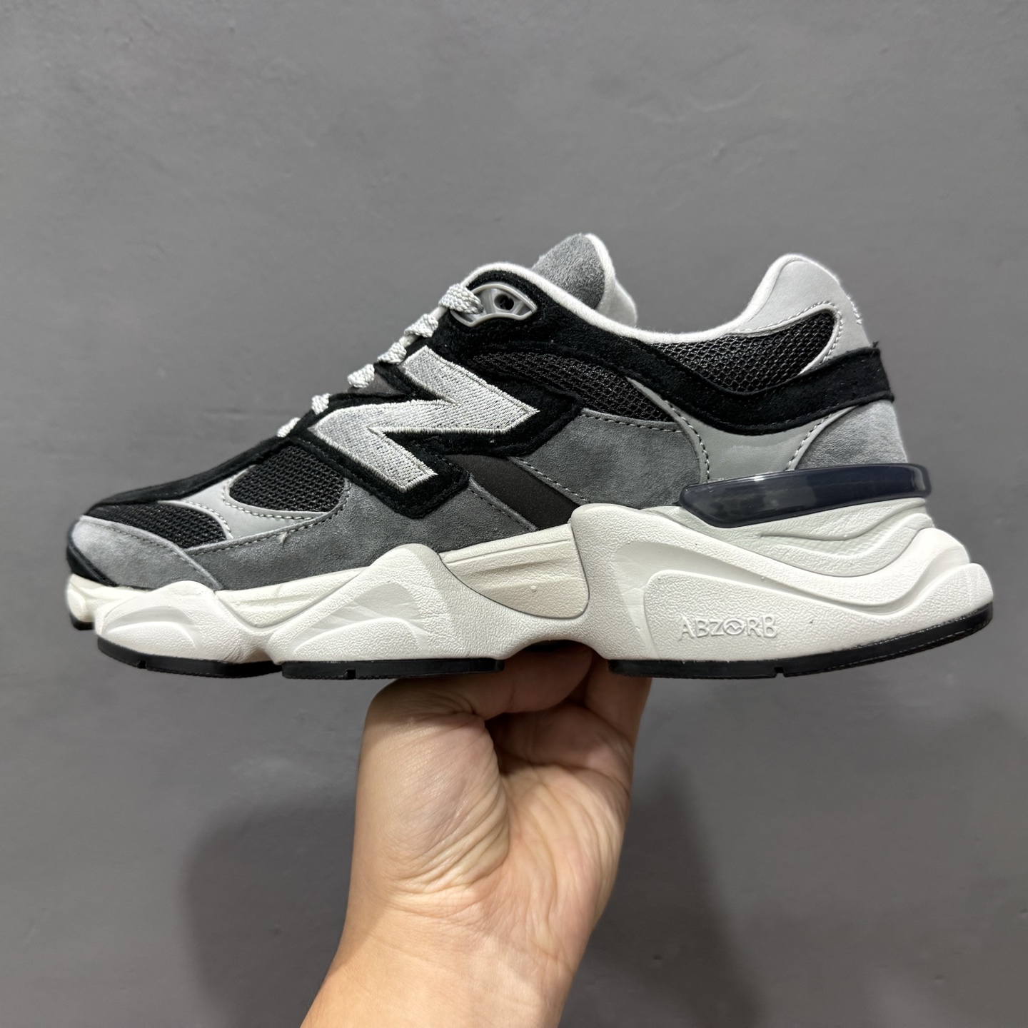 大厂出品 New Balance NB 9060 黑灰色 U9060JBD