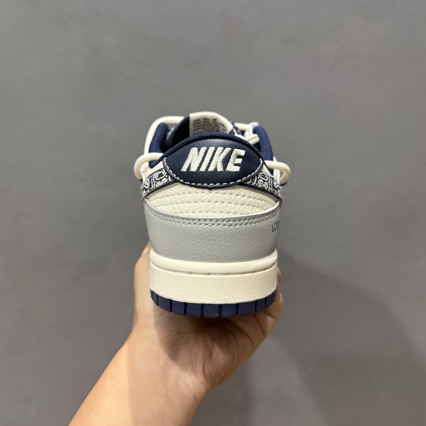 XC版 Nike SB Dunk Low LV系列 绑带涂鸦白蓝勾 周年高端定制 低帮休闲板鞋 DM6868-074