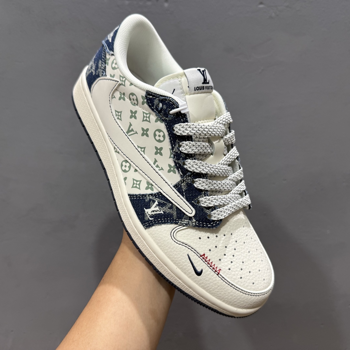 XC版 Travis Scott x Fragment Design x Air Jordan 1 Low SP AJ1 LV联名 蓝牛仔布 低帮文化休闲板鞋 YX5066-326