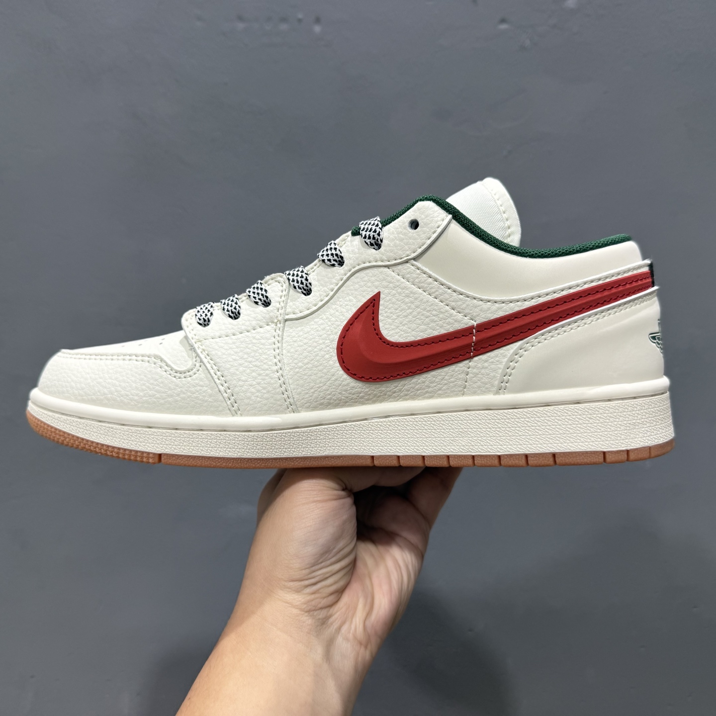 XC版 Air Jordan 1 Low AJ1 乔1 斯图西联名 米红立体勾 高端定制 低帮复古篮球鞋 XS6086-560