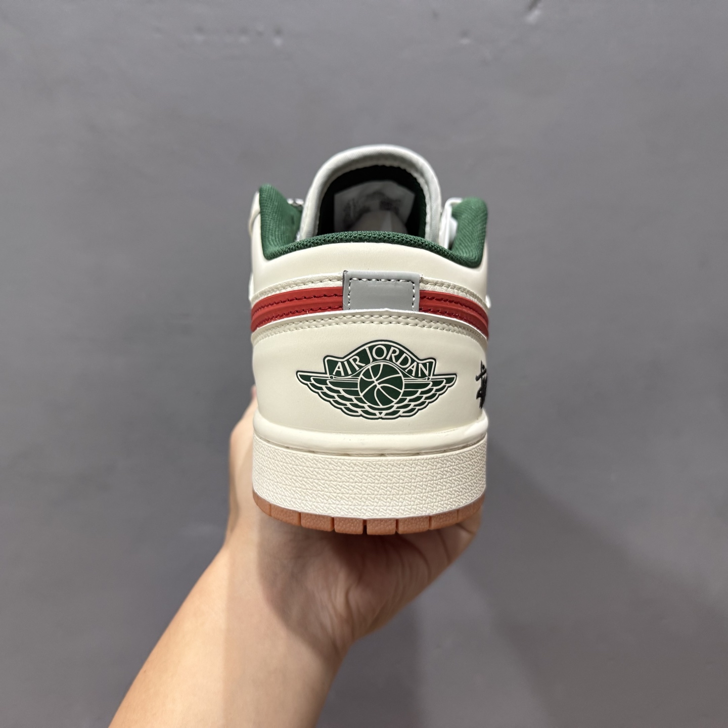 XC版 Air Jordan 1 Low AJ1 乔1 斯图西联名 米红立体勾 高端定制 低帮复古篮球鞋 XS6086-560