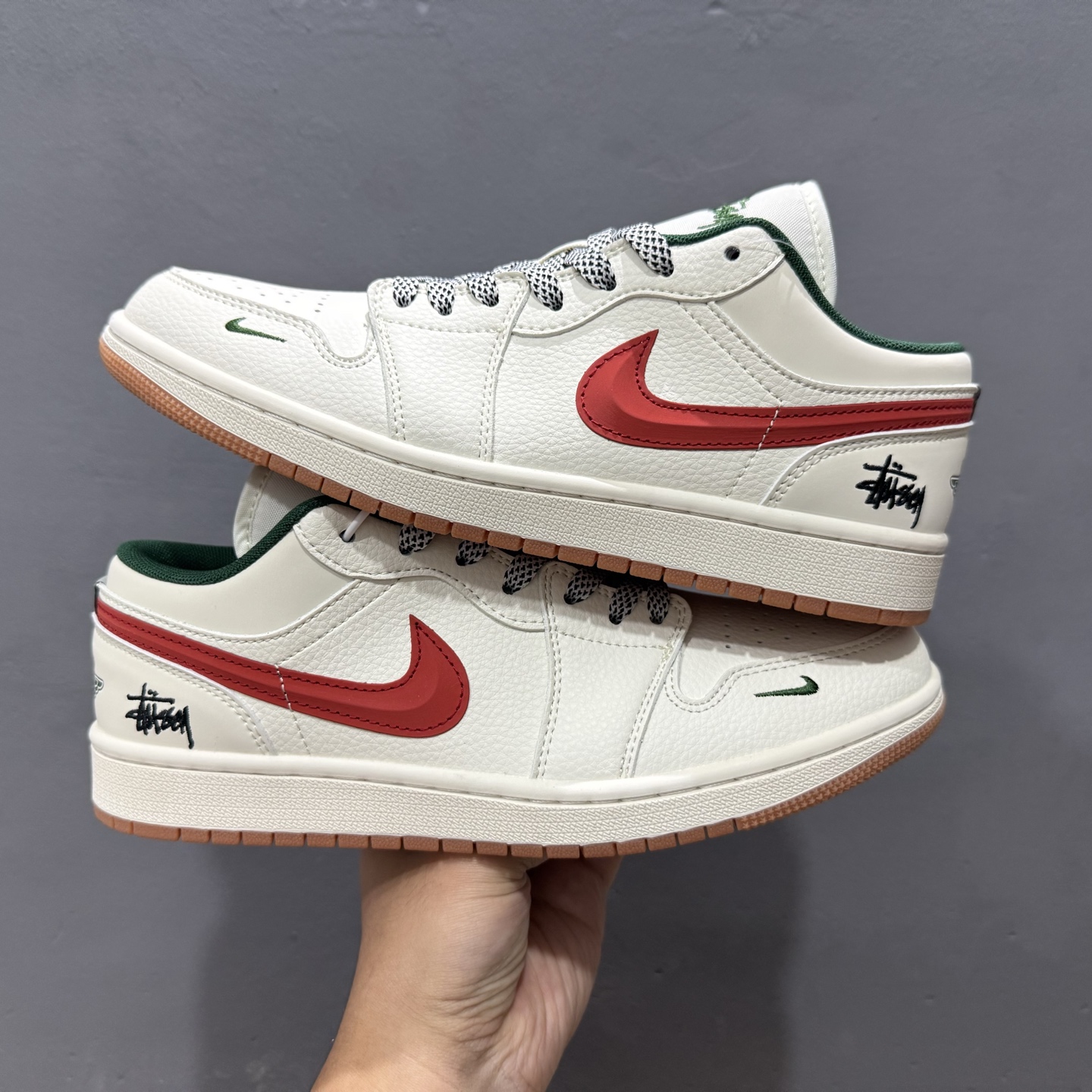 XC版 Air Jordan 1 Low AJ1 乔1 斯图西联名 米红立体勾 高端定制 低帮复古篮球鞋 XS6086-560