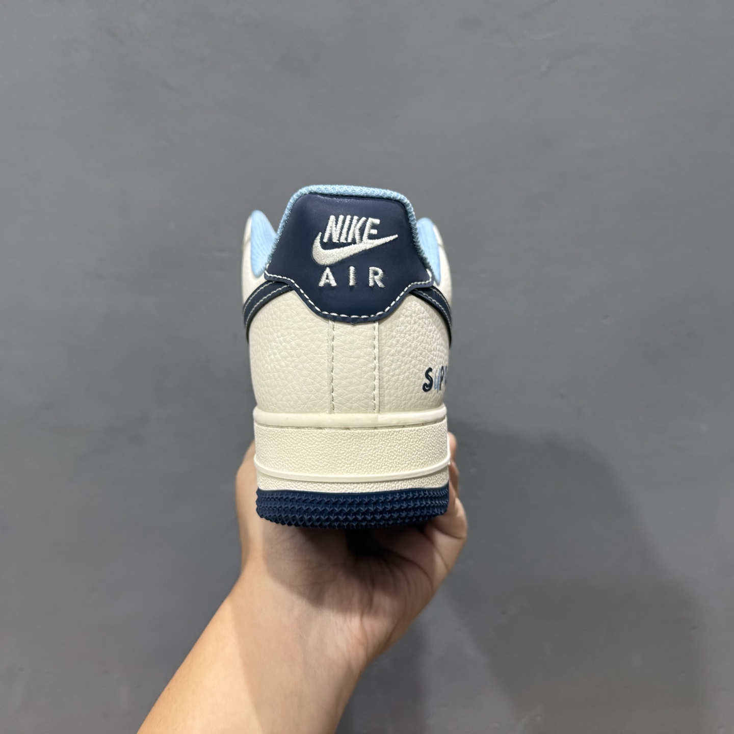 Nike Air Force 1'07 Supreme 联名 米白蓝 XS1958-565
