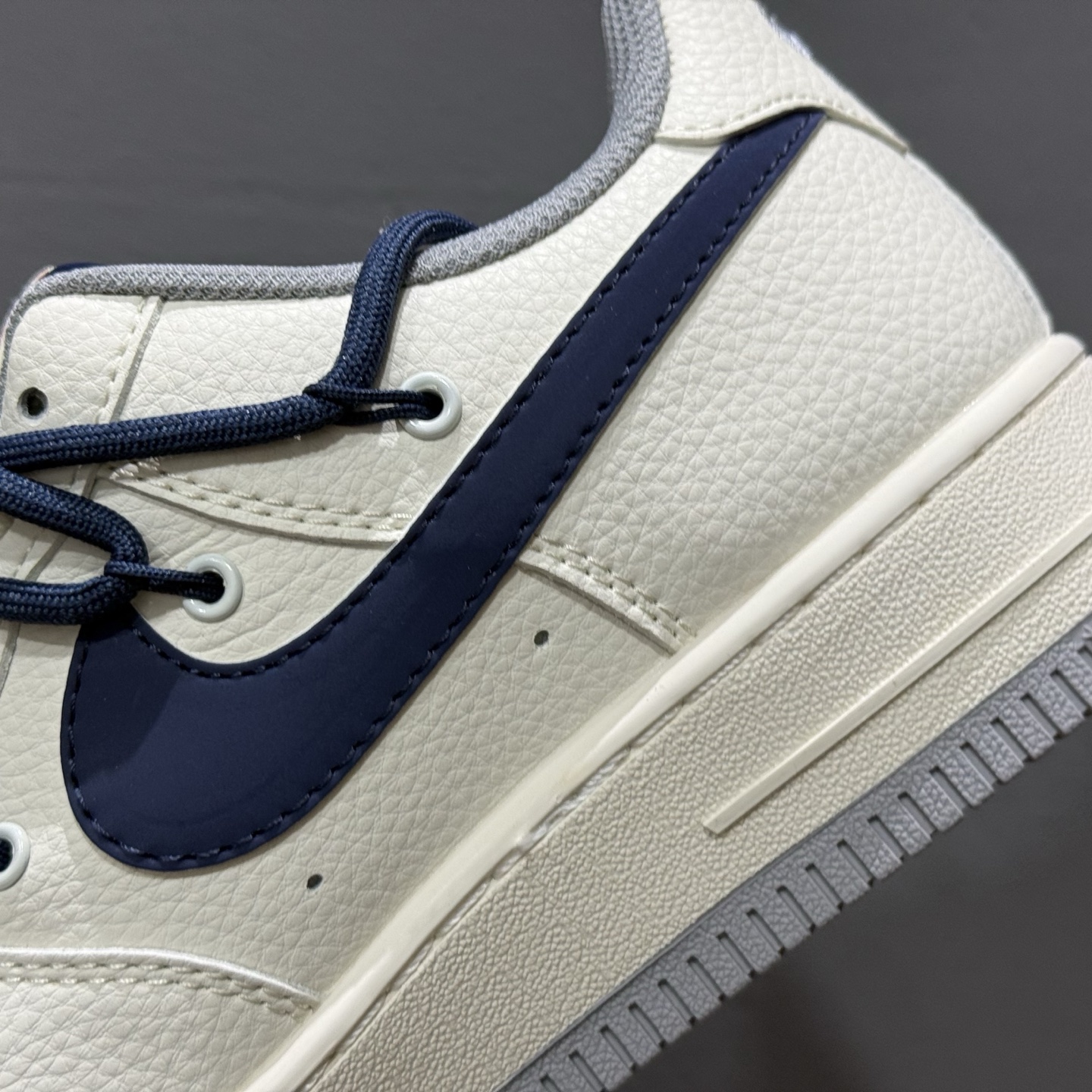 Nike Air Force 1'07 Supreme 联名 米白蓝 DM6868-068