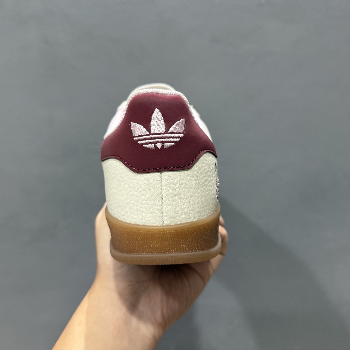 独家实拍Adidas Originals Gazelle INdoor 樱桃 白红三叶草休闲防滑耐磨低帮板鞋 DM1234-006