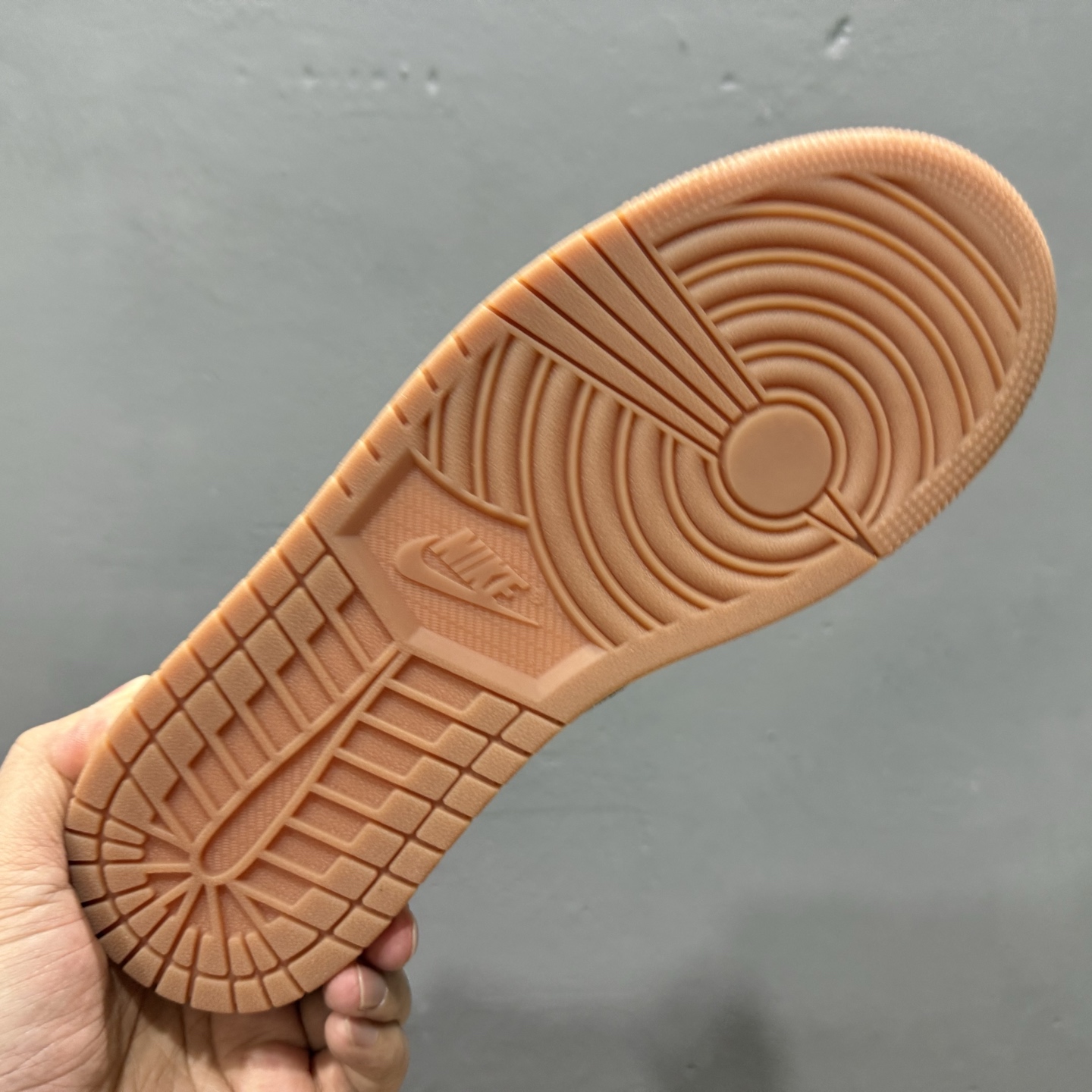 Travis Scott x Air Jordan 1 Low 黑黄 DN6901-093