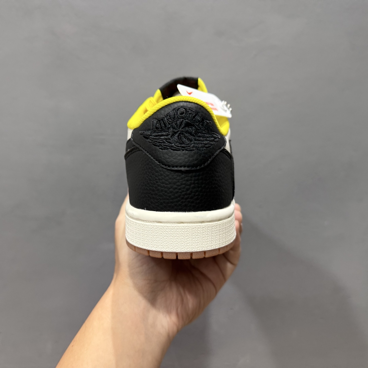 Travis Scott x Air Jordan 1 Low 黑黄 DN6901-093