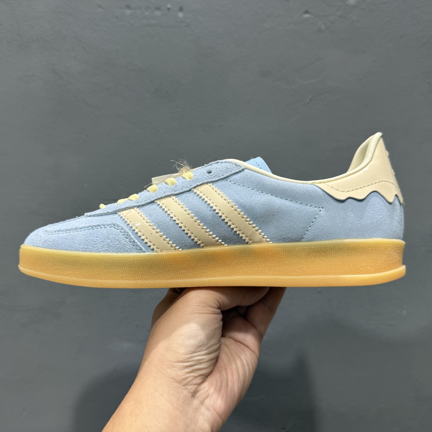 Ad Originals Gazelle Indoor 三叶草复古休闲防滑耐磨低帮板鞋 JR8029-111