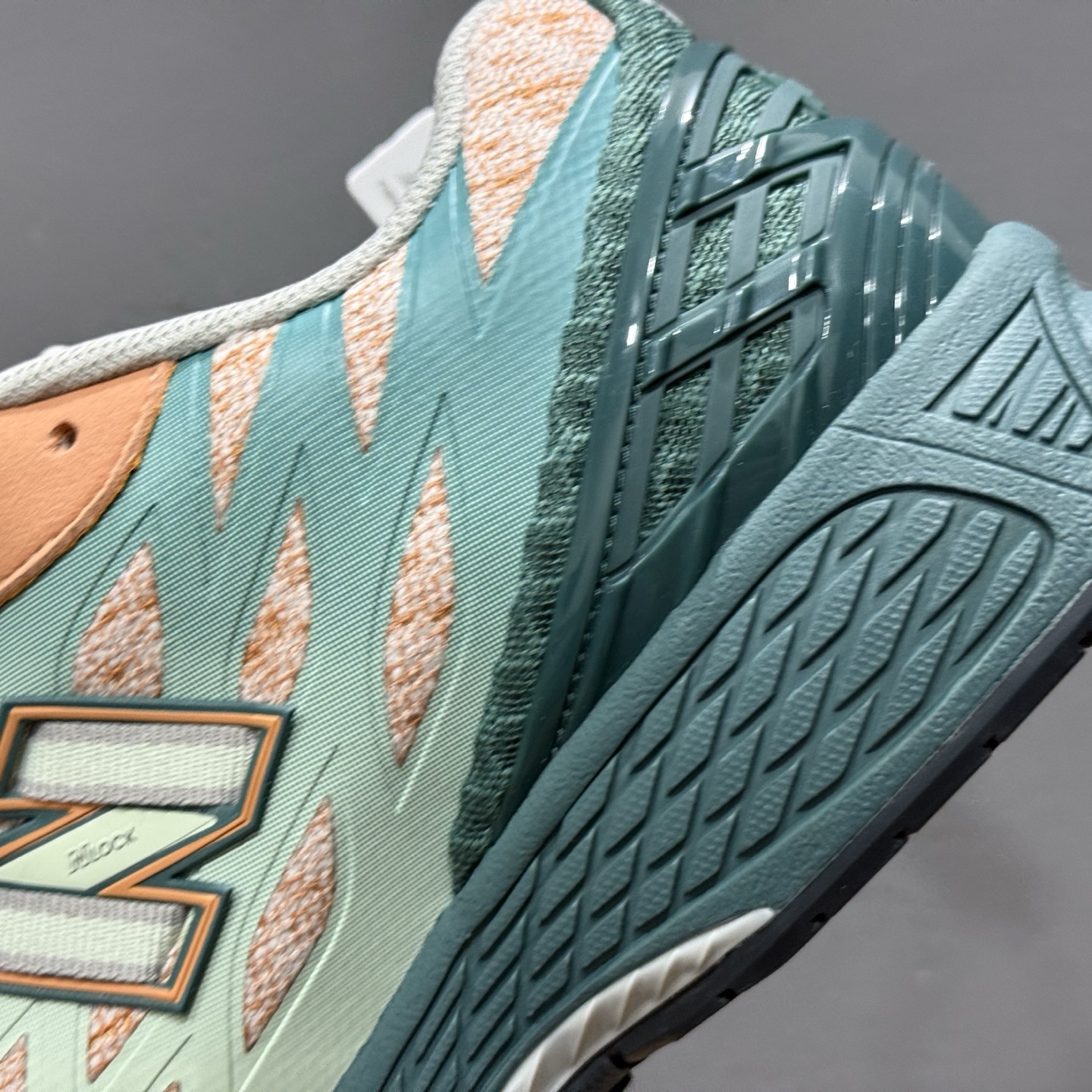 New Balance M1906系列复古单品宝藏老爹鞋款 M1906WFB