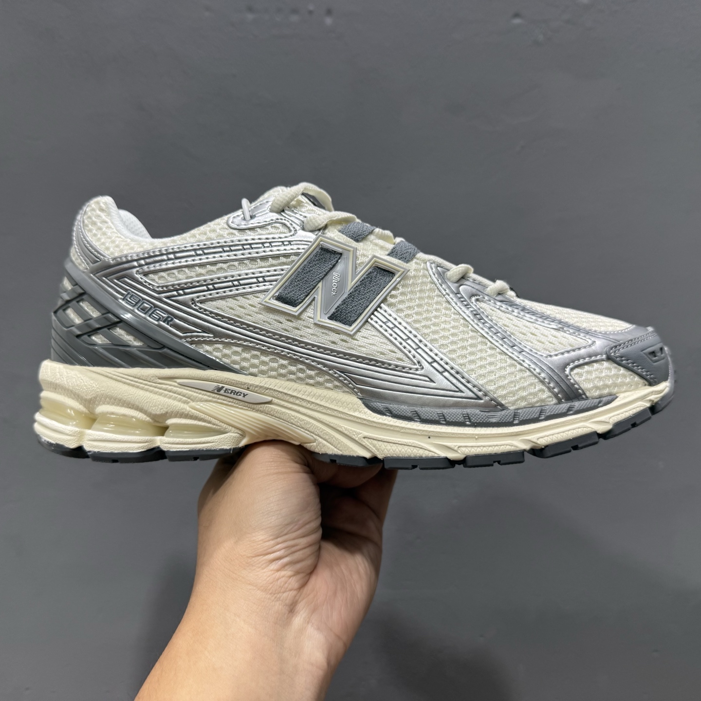 New Balance M1906系列复古单品宝藏老爹鞋款 M1906RFS