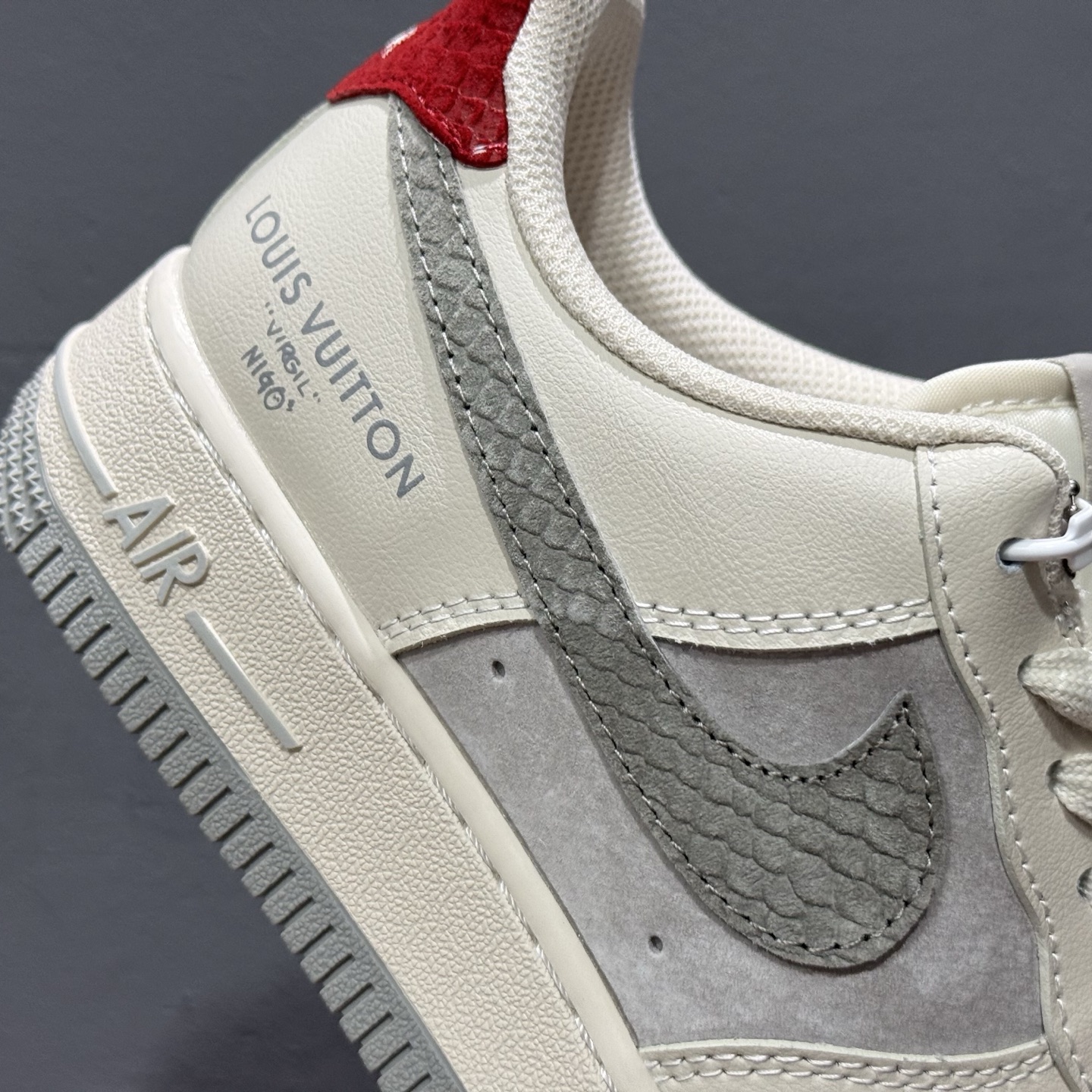 Nike Air Force 1'07 Low LV联名 米灰蛇鳞勾 空军一号低帮休闲板鞋 XX3168-130