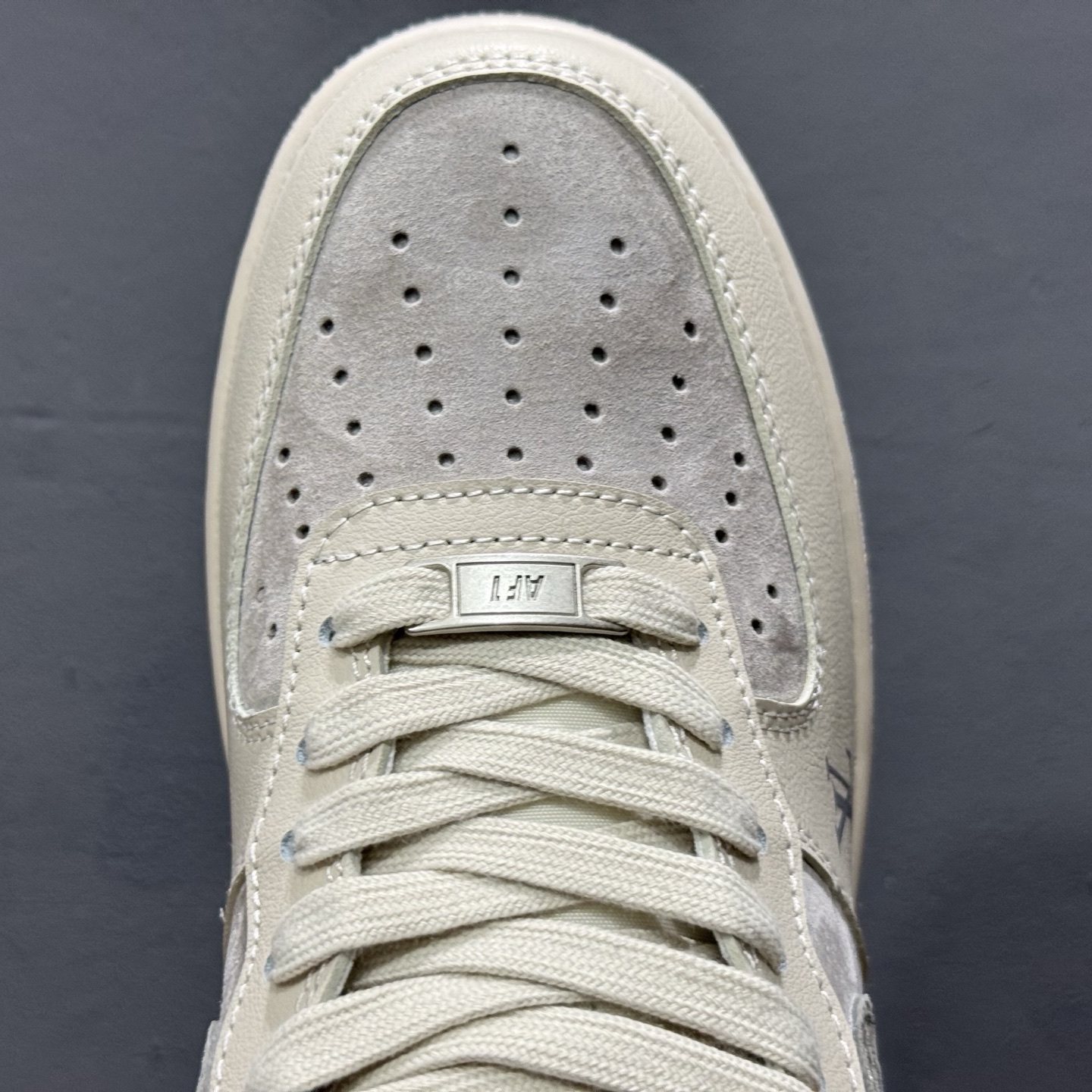 Nike Air Force 1'07 Low LV联名 米灰蛇鳞勾 空军一号低帮休闲板鞋 XX3168-130