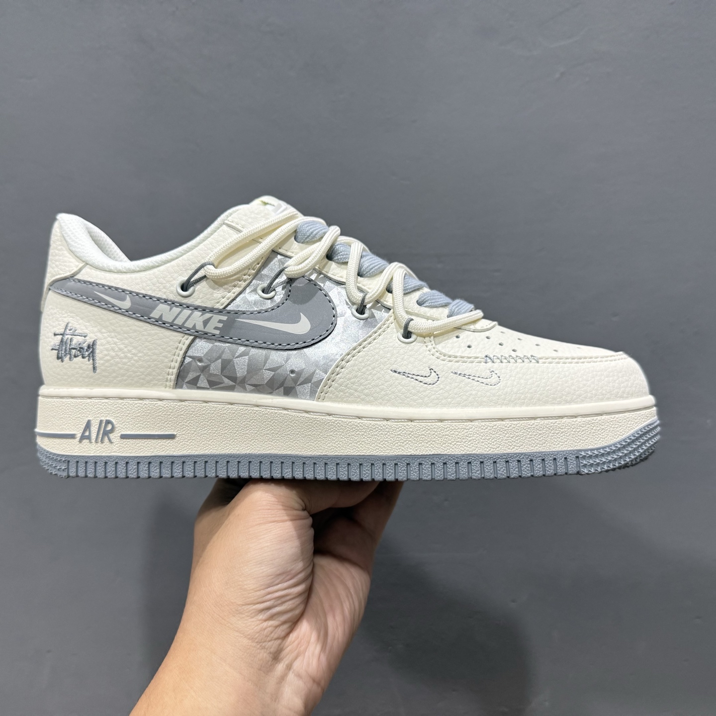 Nike Air Force 1’07 Low 斯图西联名 灰钻石抽绳 空军一号低帮休闲板鞋 DM6868-072