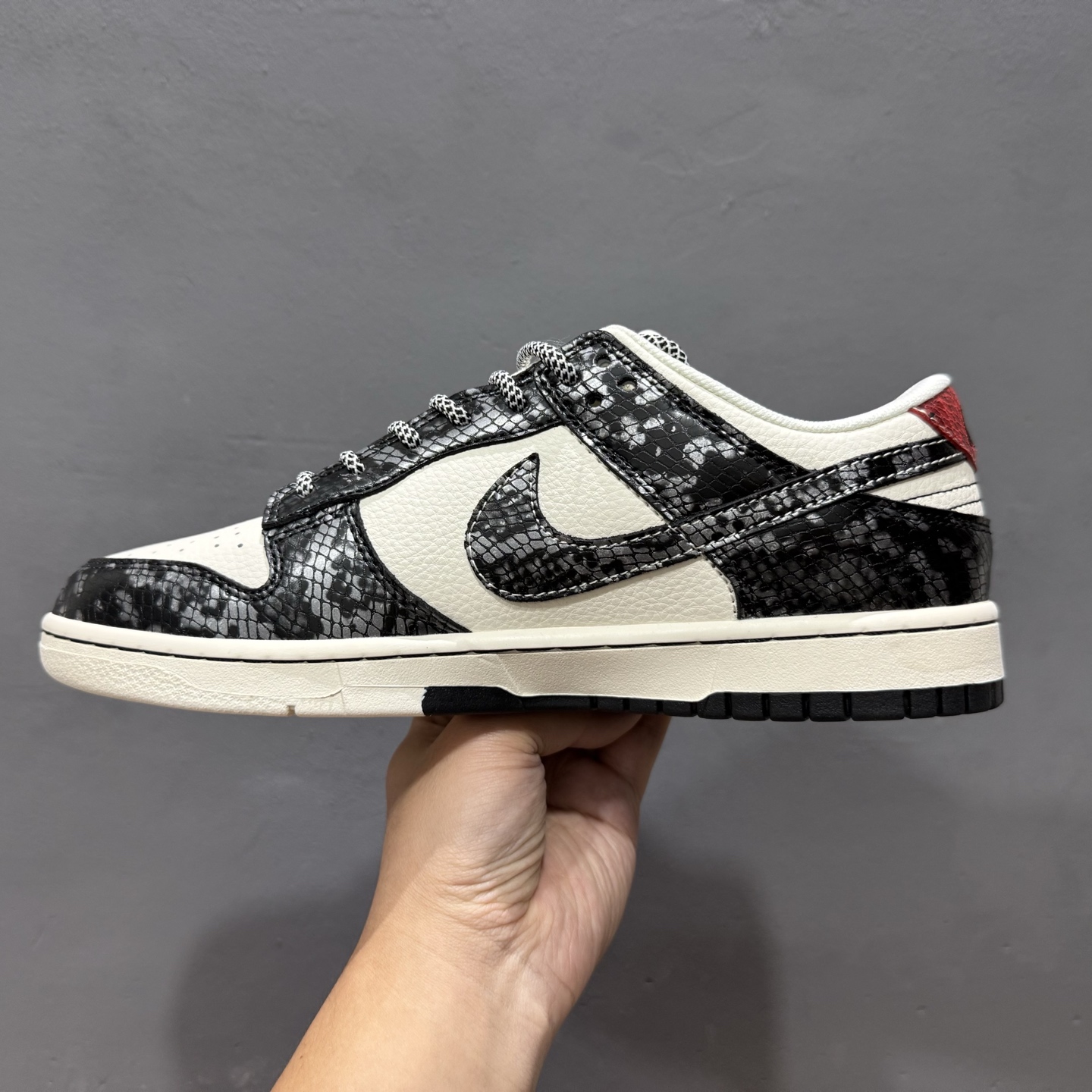 280 Nike Air Force 1'07 Low 蛇年系列 银鳞银勾 周年高端定制 低帮休闲板鞋 YX5066-293