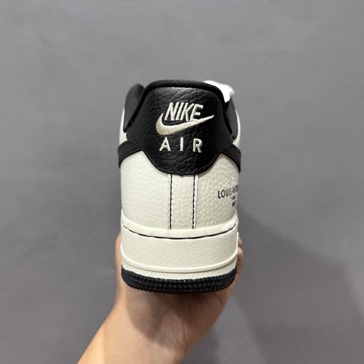 260 SC版 Nike Air Force 1 Low 07 x Louis Vuitton 白黑 BZ6808-103