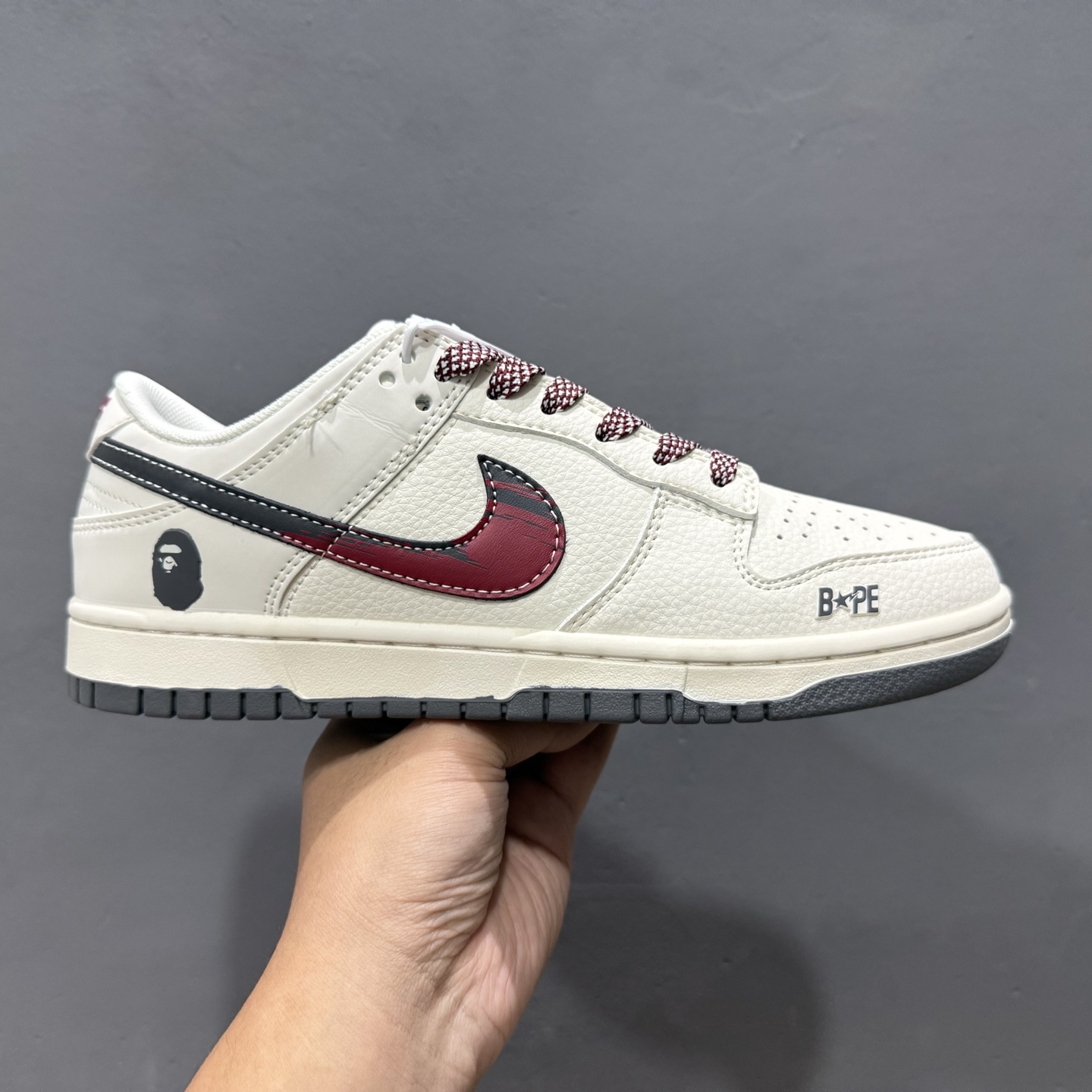 280 Nike SB Dunk Low Bape联名 涂鸦红勾 周年高端定制 低帮休闲板鞋 JJ2508-561