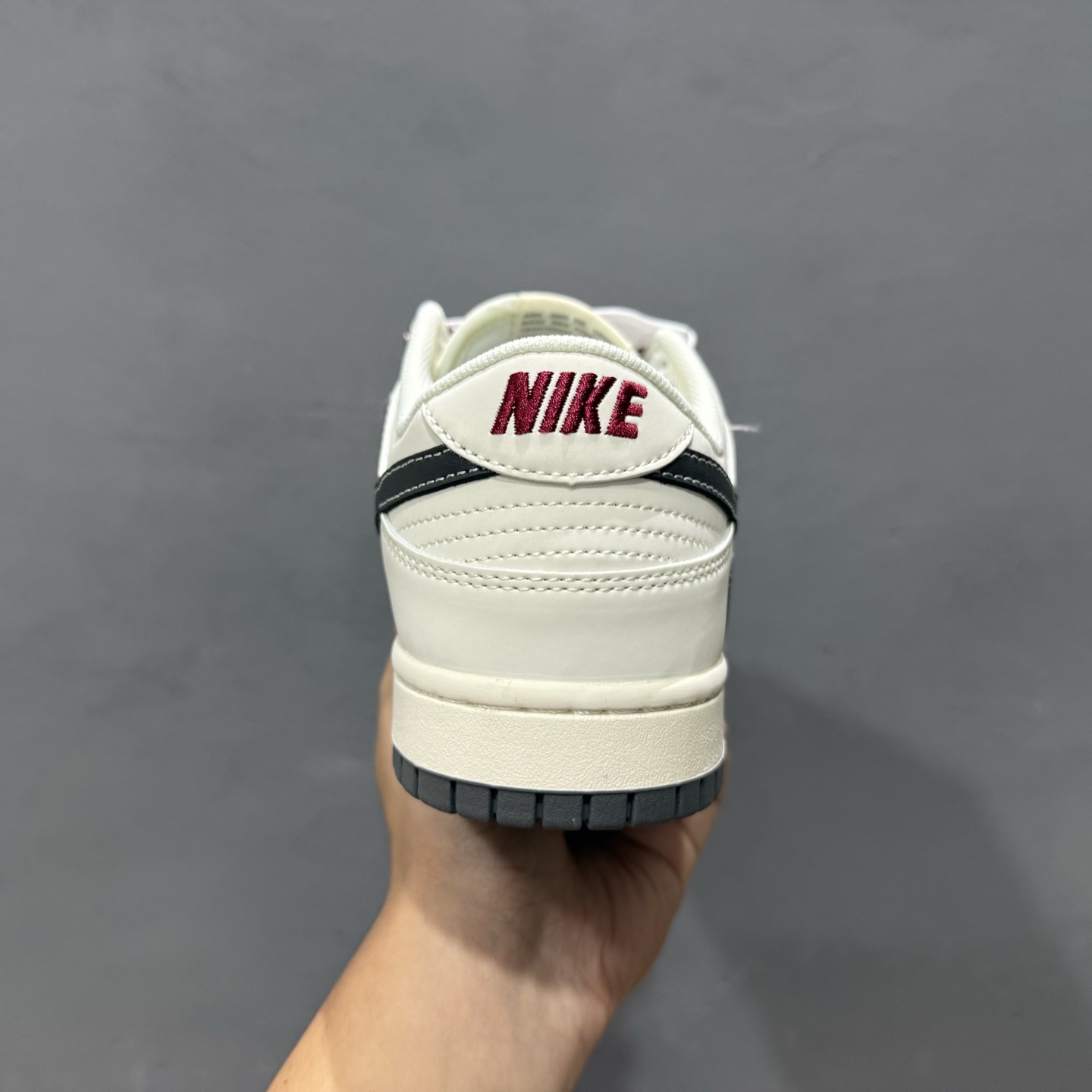 280 Nike SB Dunk Low Bape联名 涂鸦红勾 周年高端定制 低帮休闲板鞋 JJ2508-561