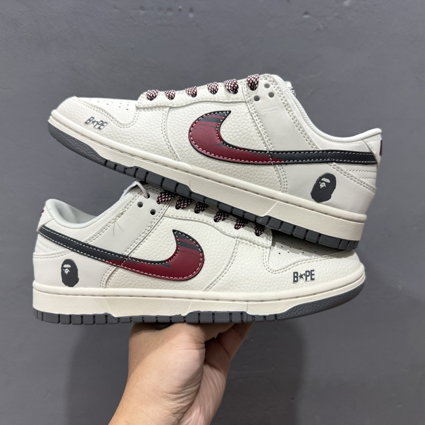 280 Nike SB Dunk Low Bape联名 涂鸦红勾 周年高端定制 低帮休闲板鞋 JJ2508-561